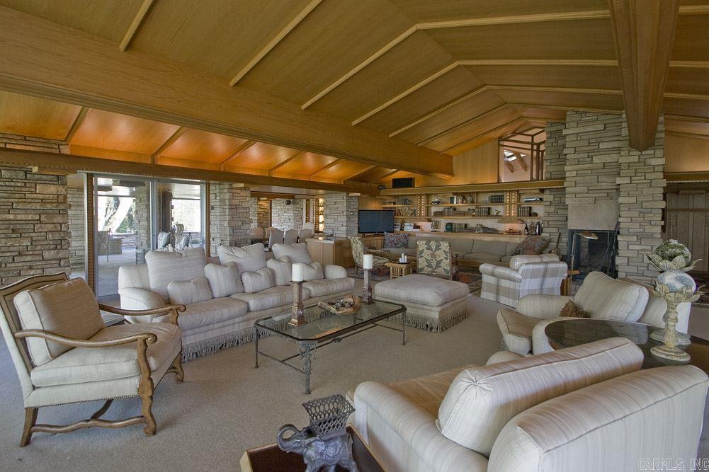 KINGWOOD PLACE - Residential