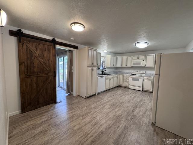 PLAZA HEIGHTS - Residential