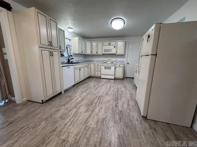 PLAZA HEIGHTS - Residential
