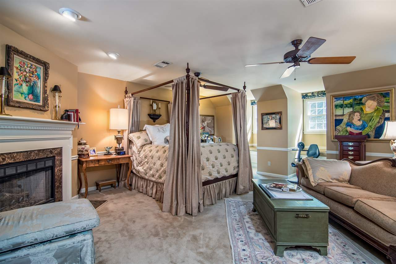 Sheraton Court Townhomes - Residential