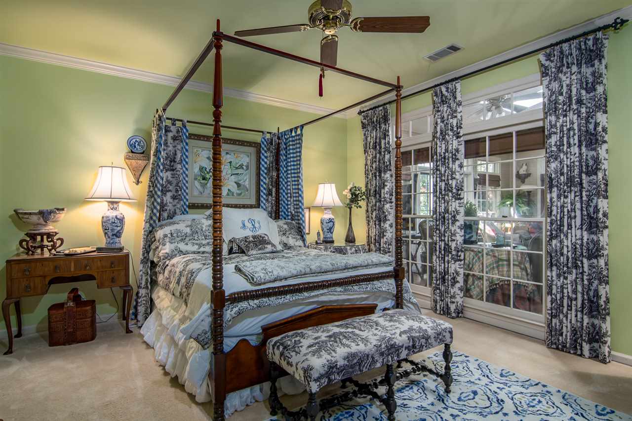 Sheraton Court Townhomes - Residential