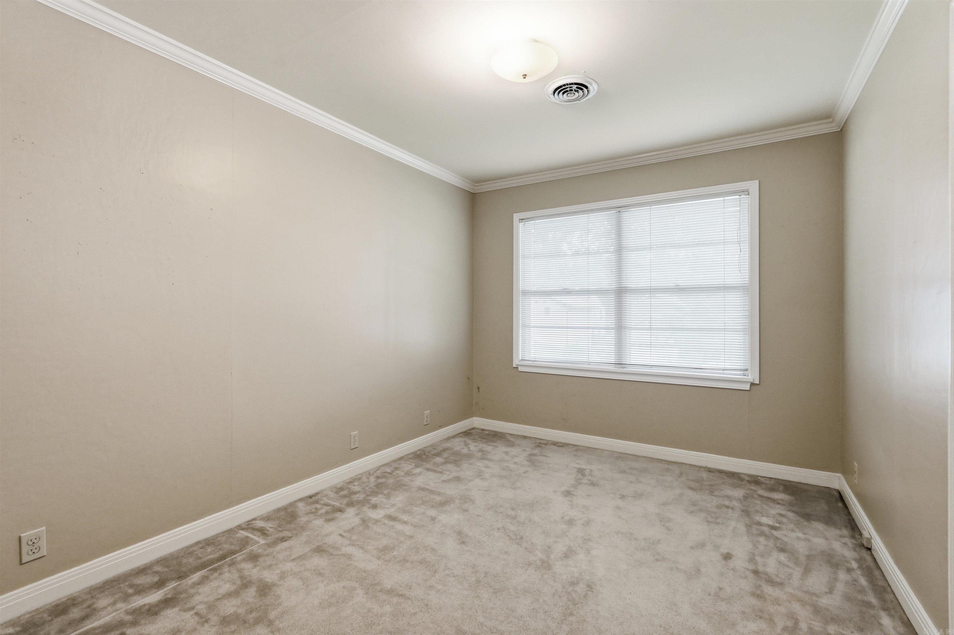 PINE WOOD HILL ADDN - Residential
