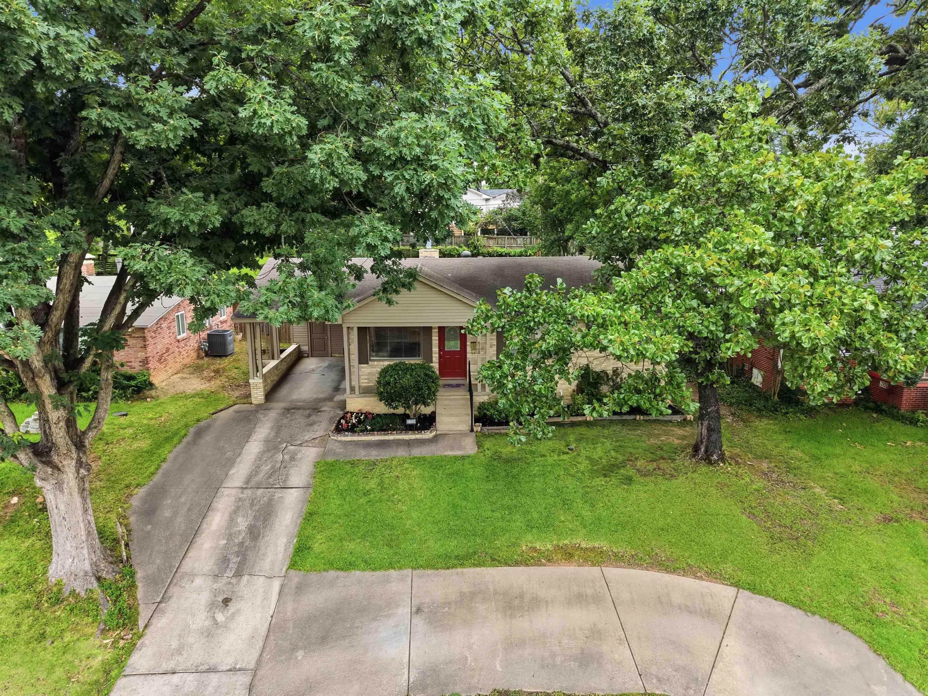 PINE WOOD HILL ADDN - Residential