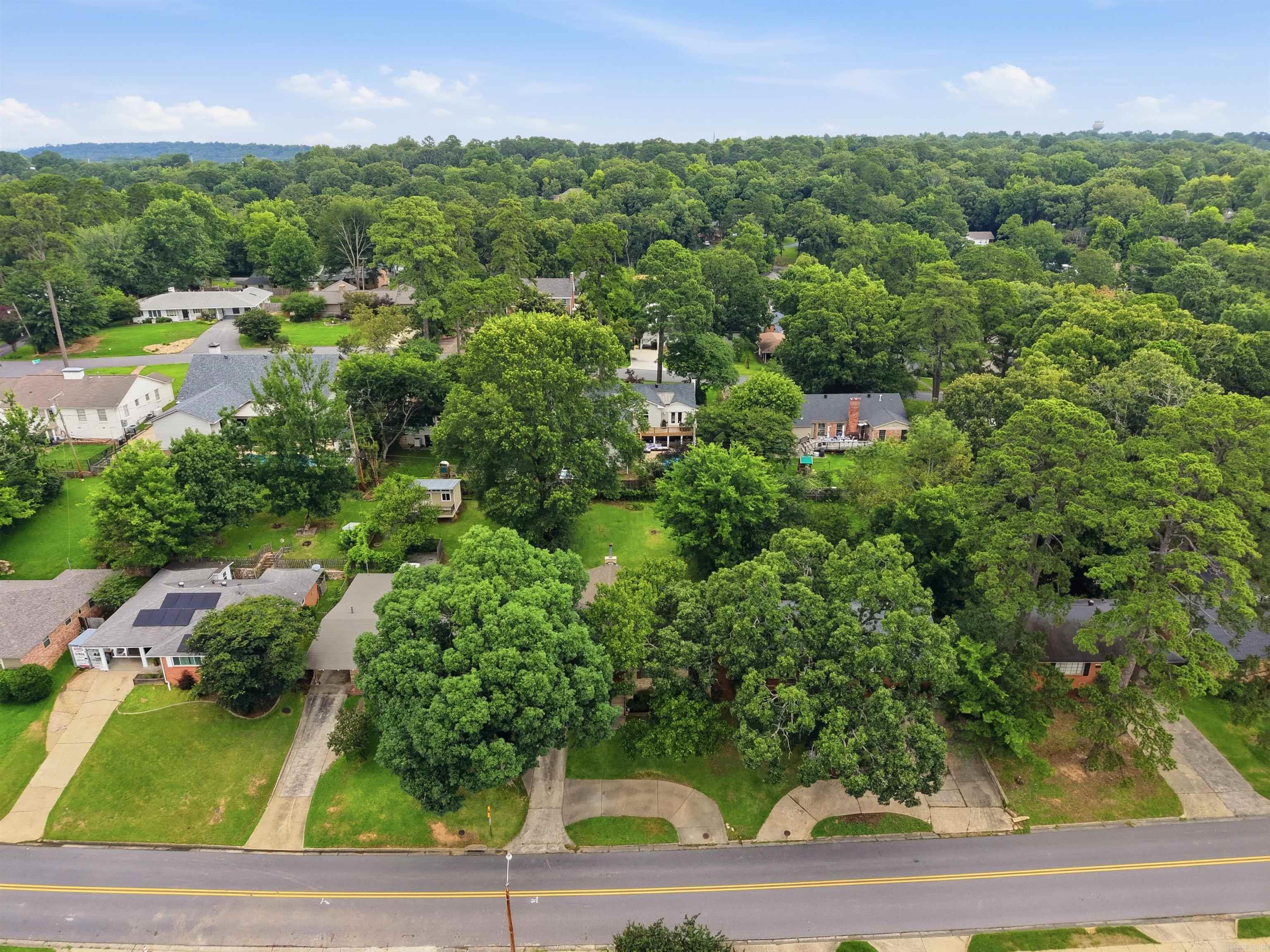 PINE WOOD HILL ADDN - Residential