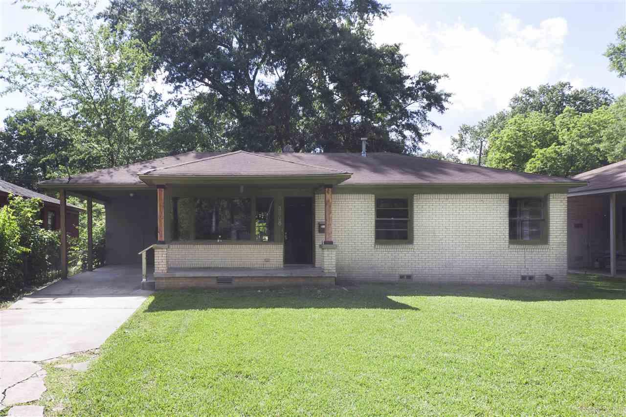 Adorable West Little Rock for rent! Completely renovated throughout. Fenced in backyard, wonderful curb appeal!