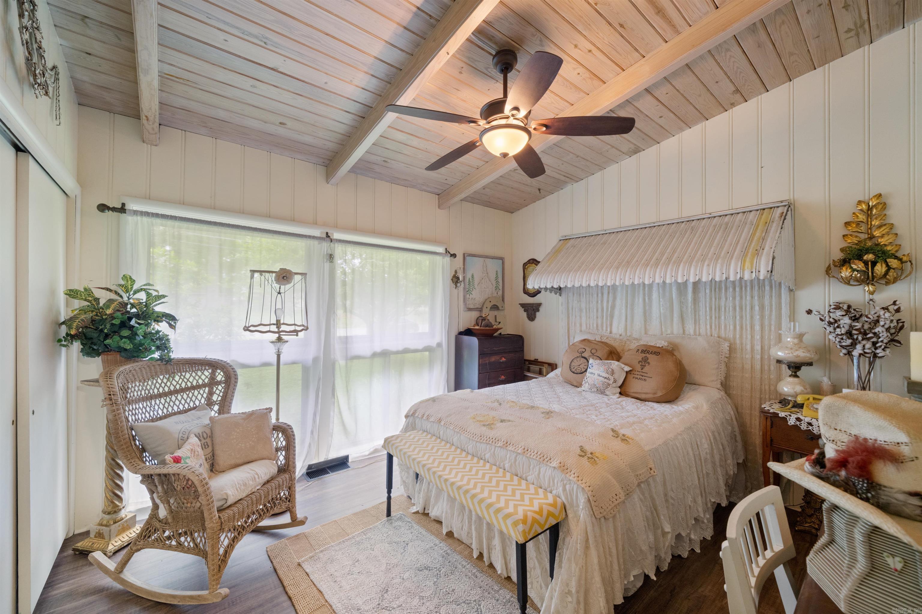 O R WILLIAMS & R N SCALES - Residential