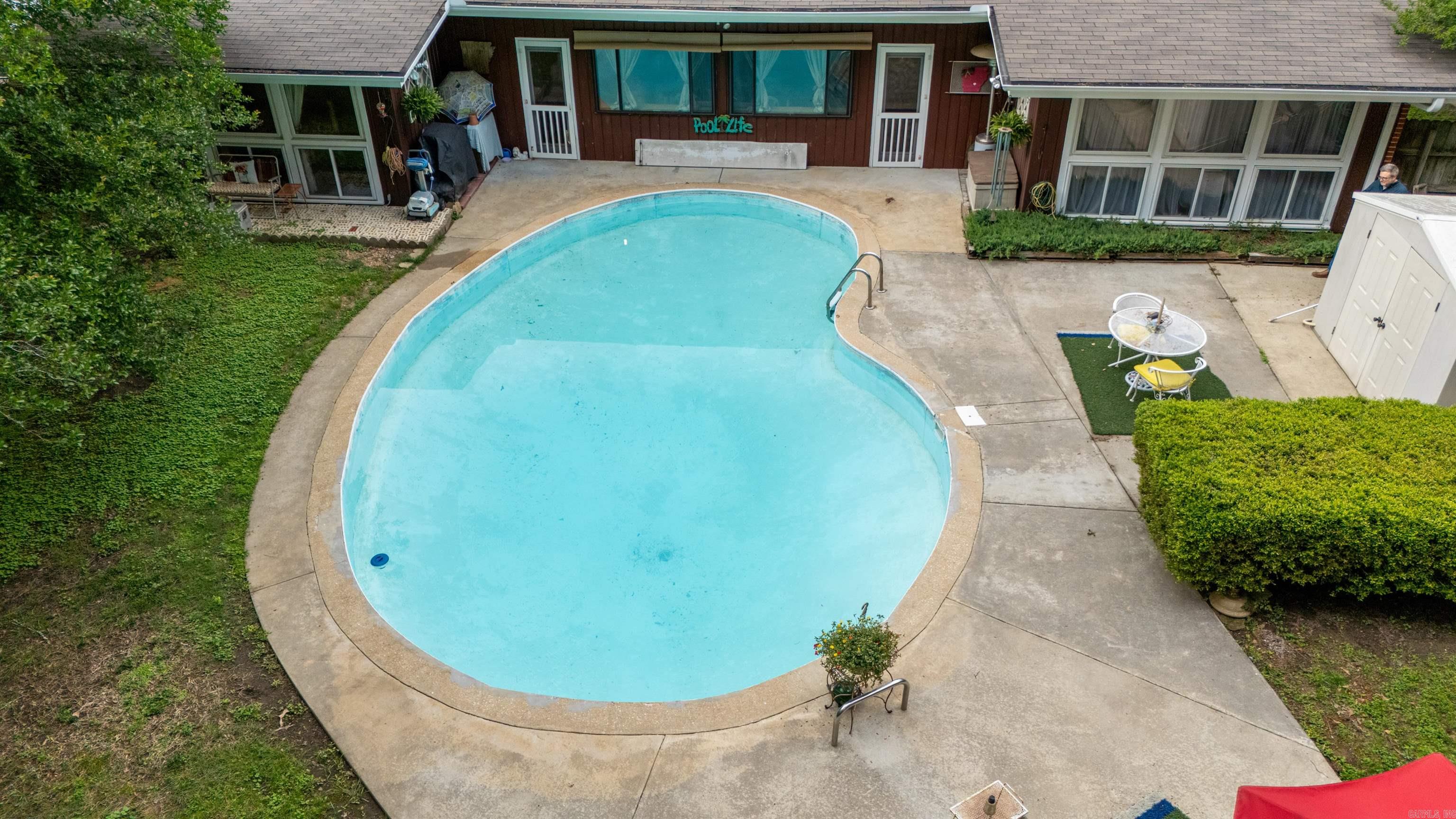 O R WILLIAMS & R N SCALES - Residential