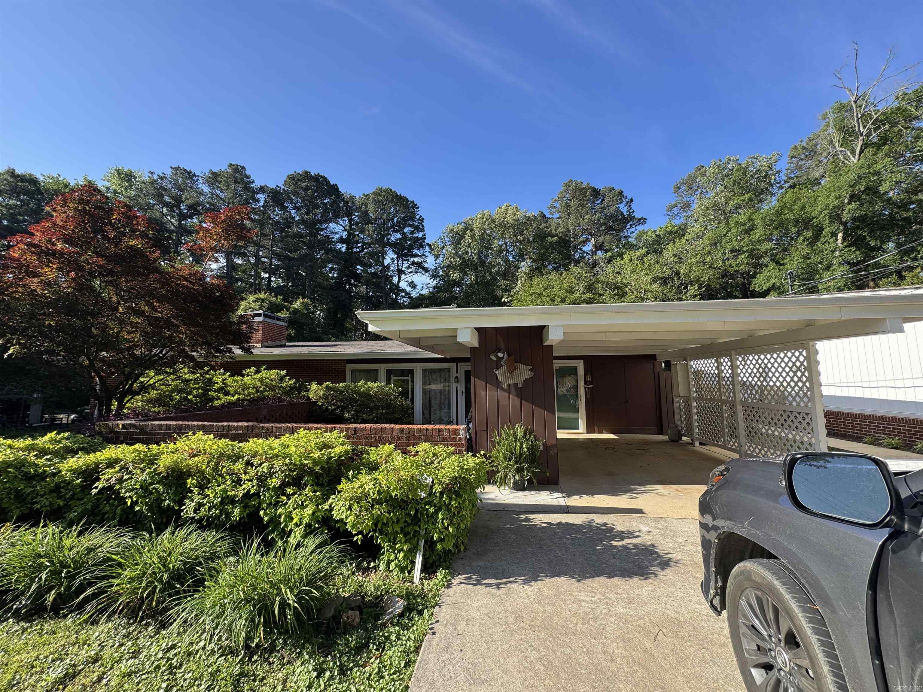 O R WILLIAMS & R N SCALES - Residential
