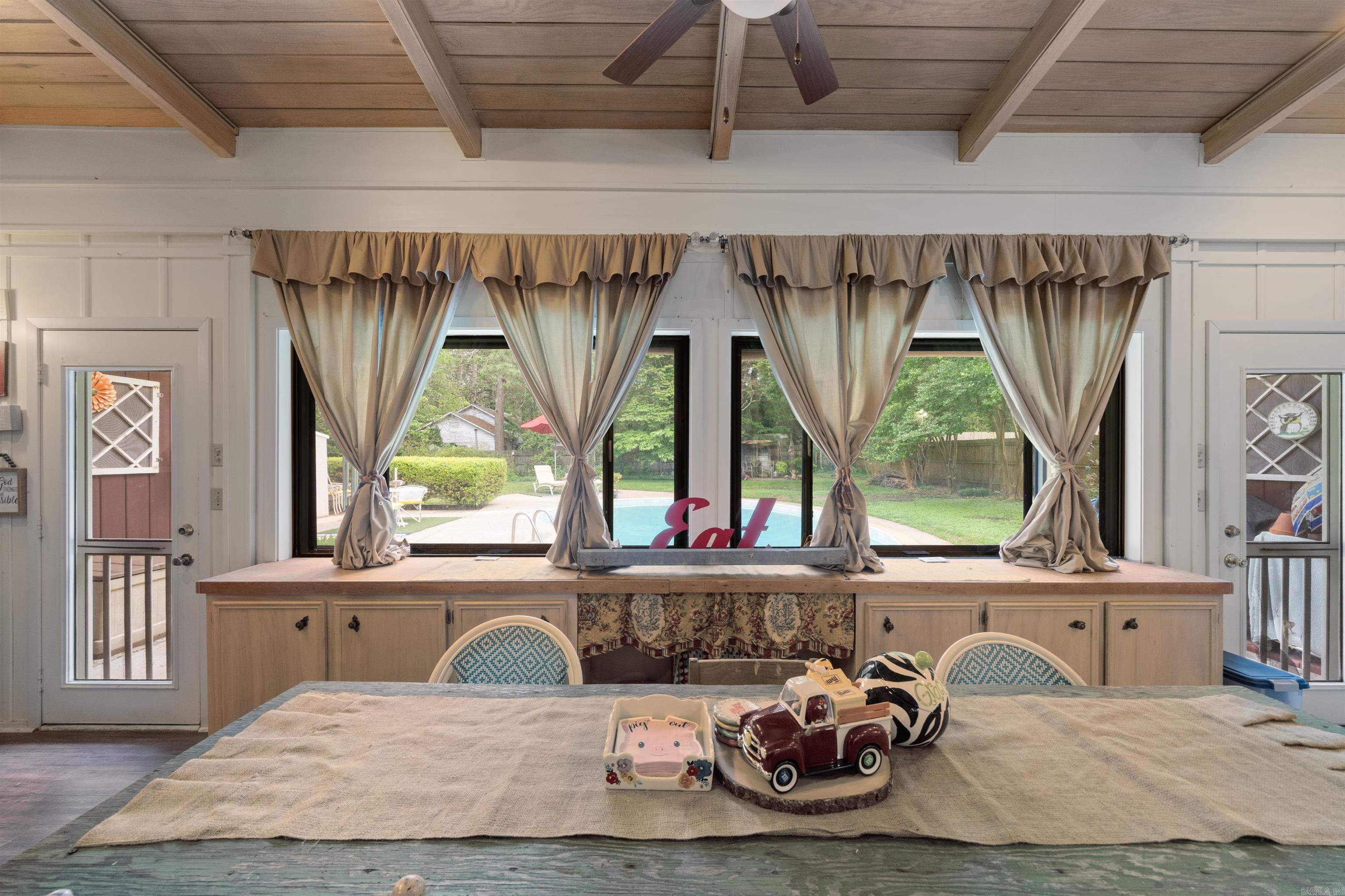 O R WILLIAMS & R N SCALES - Residential