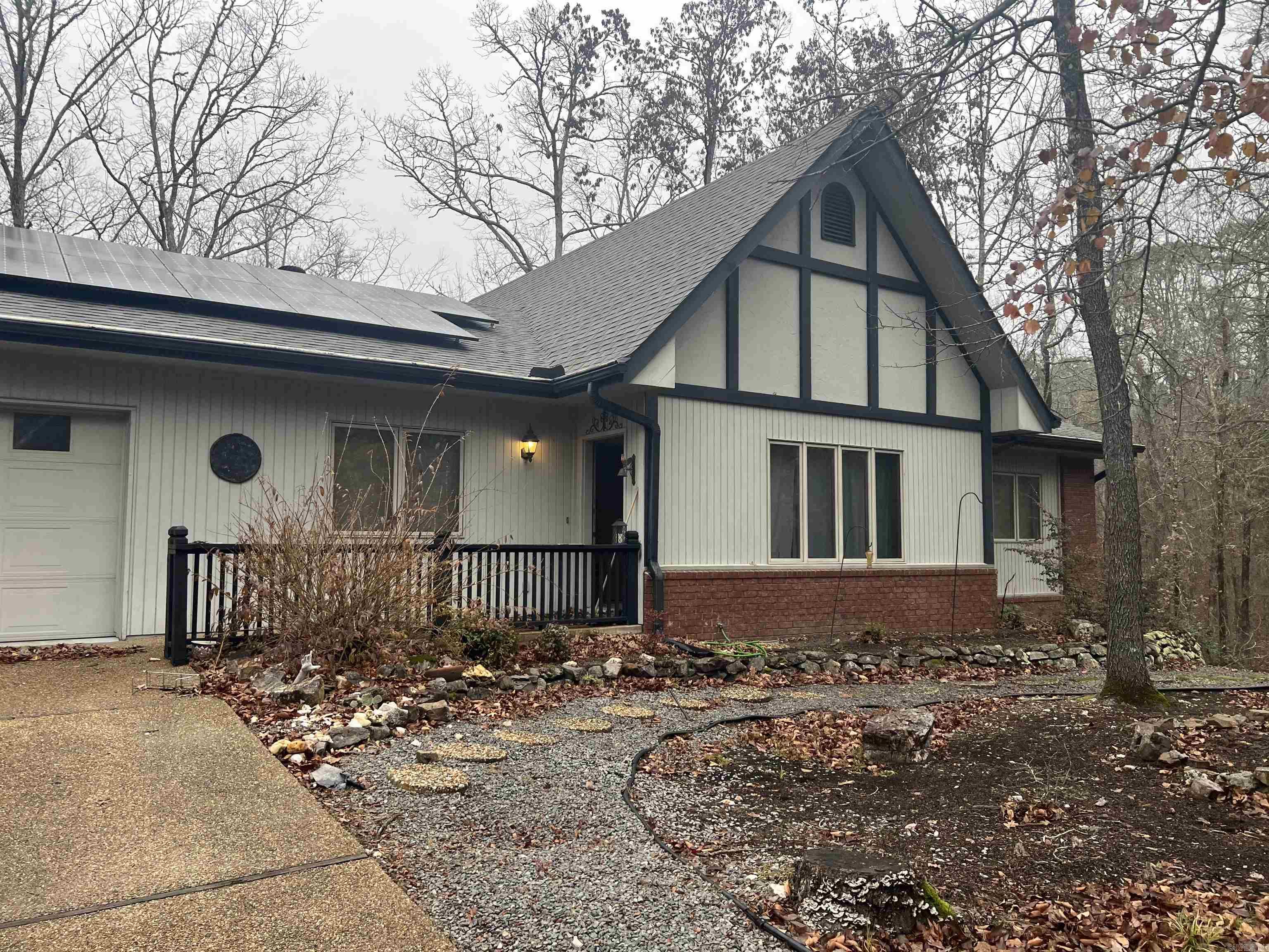 Well-built home located in the hightly sought-after Hot Springs Village gated community! Perfect for a first-time homebuyer or a great investment opportunity. Being sold As Is. All offers must be approved by a Probate judge.