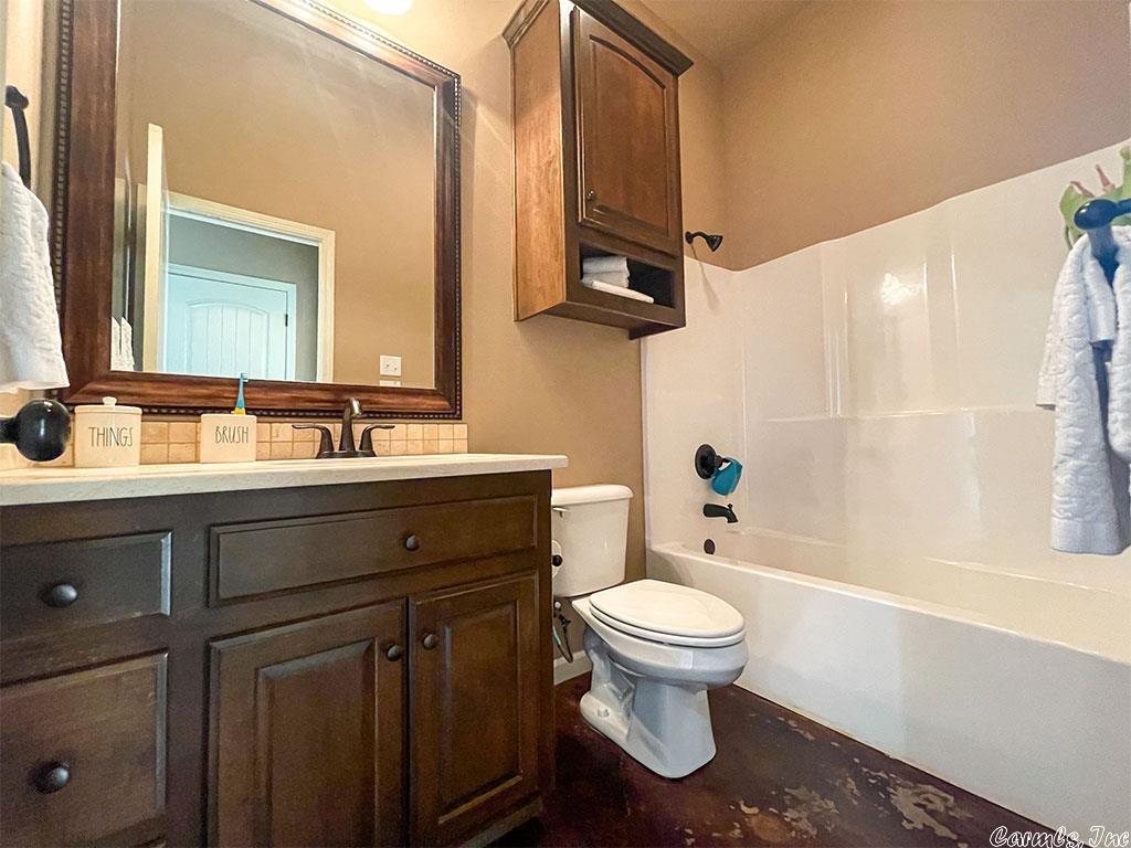 OAK GLENN - Residential