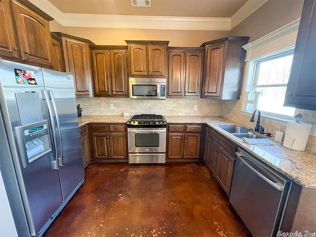 OAK GLENN - Residential