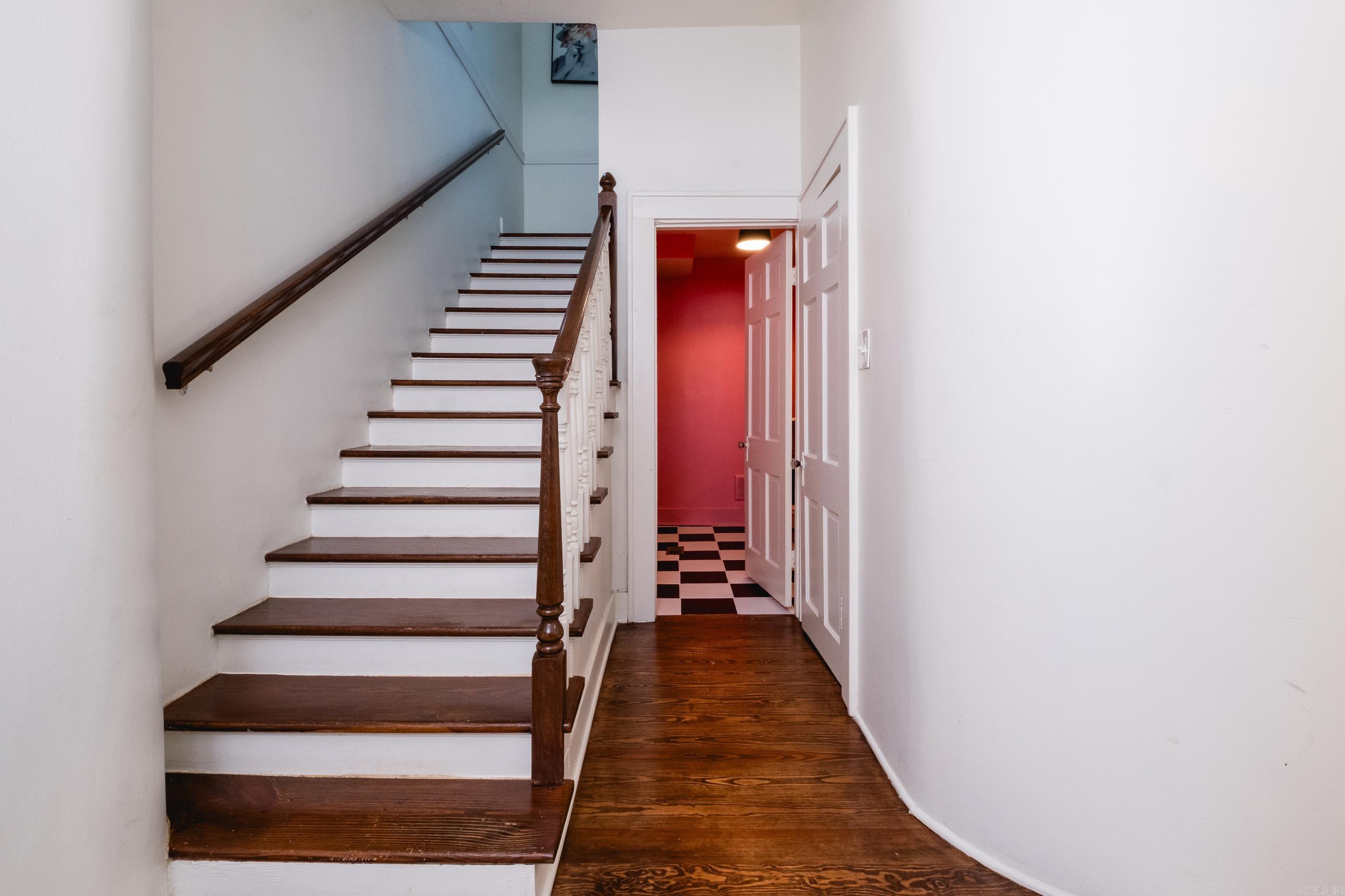 PULASKI HEIGHTS - Residential