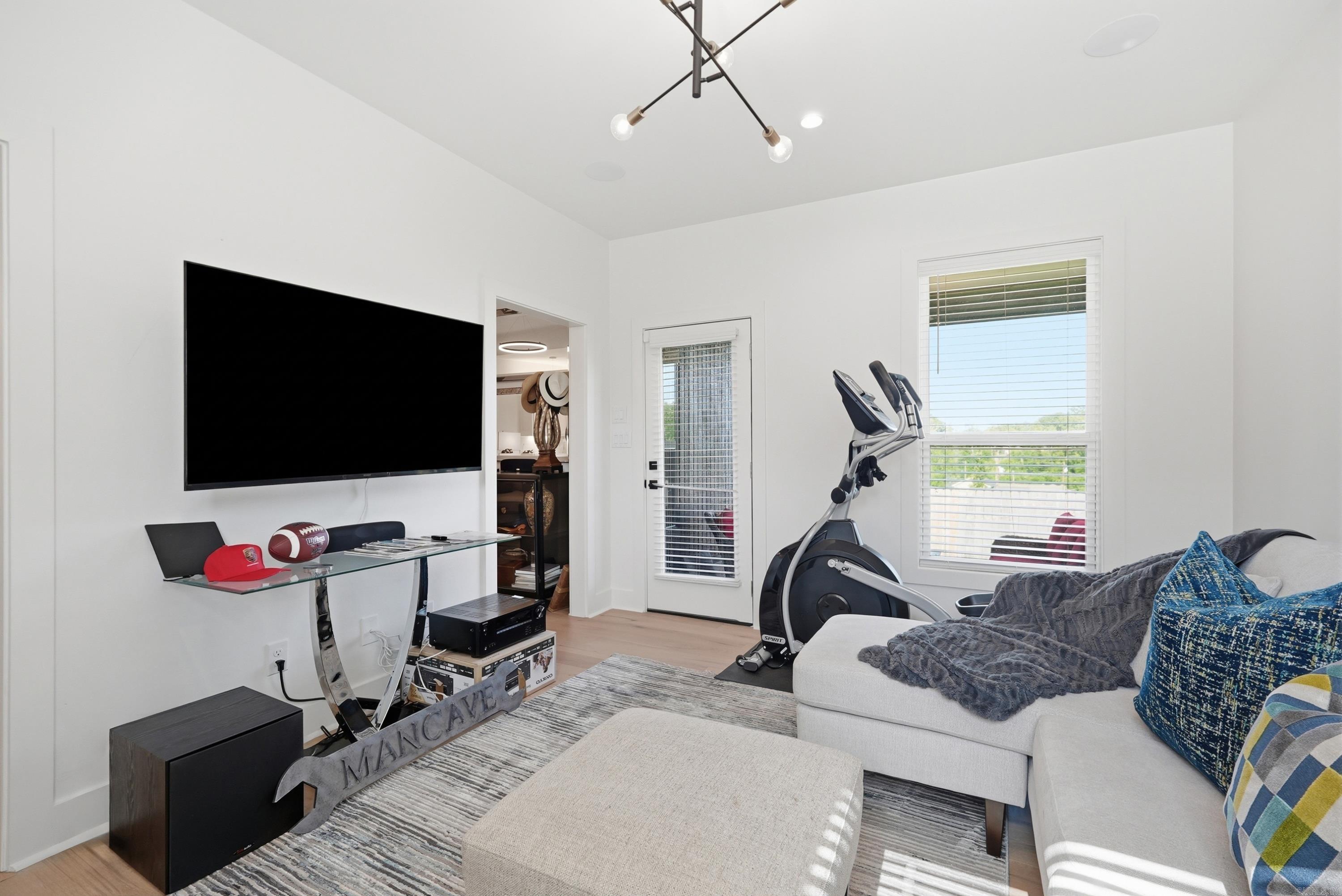 WALNUT VALLEY - Residential