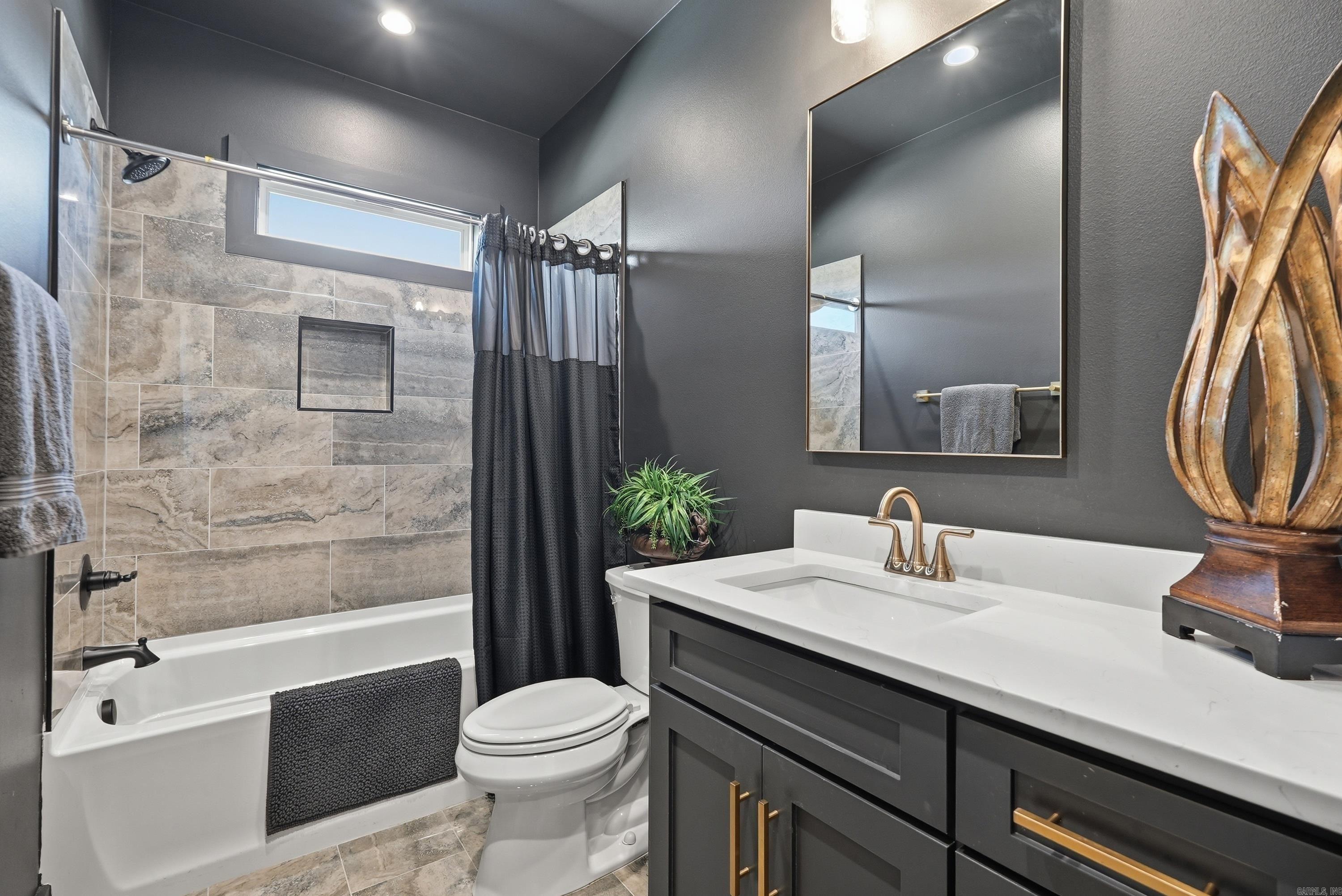 WALNUT VALLEY - Residential