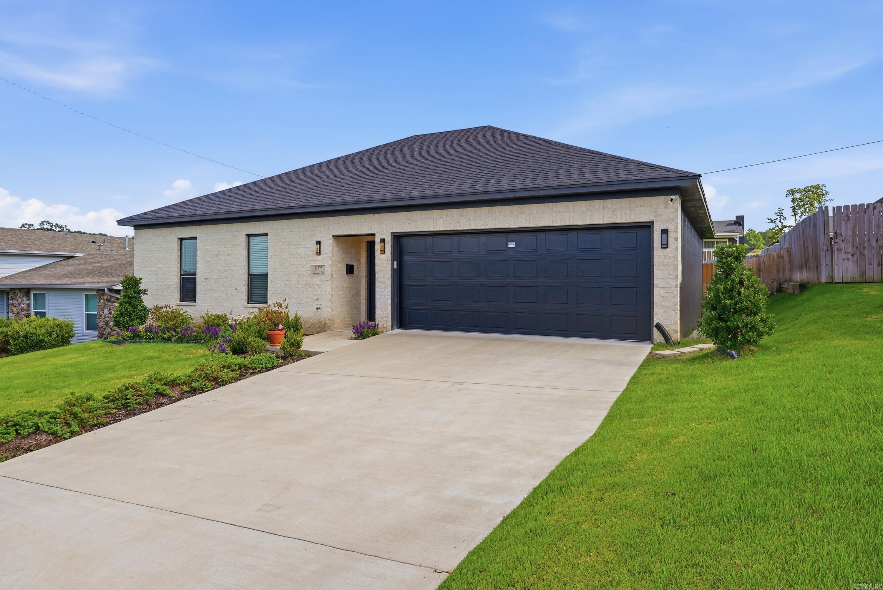 WALNUT VALLEY - Residential