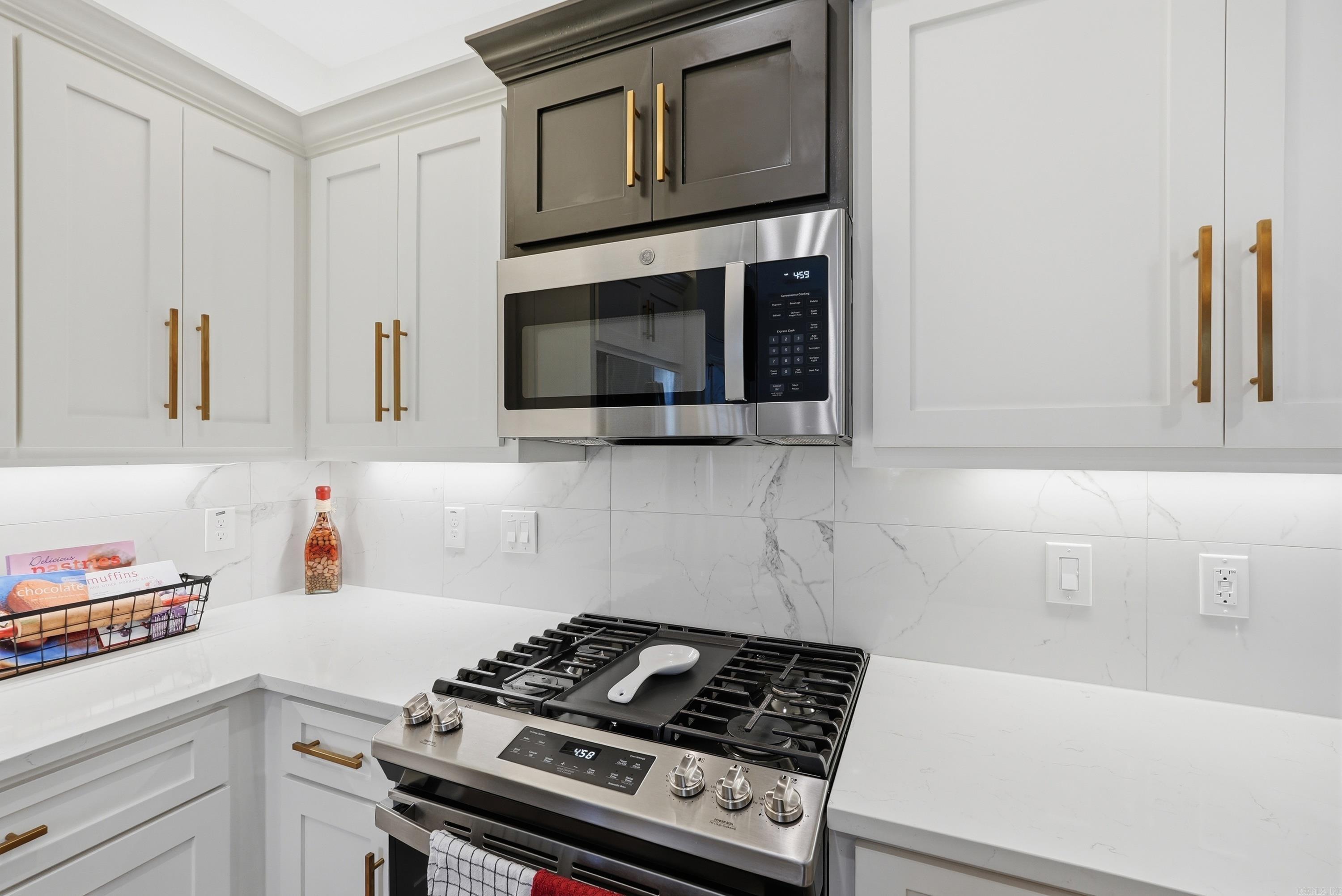 WALNUT VALLEY - Residential