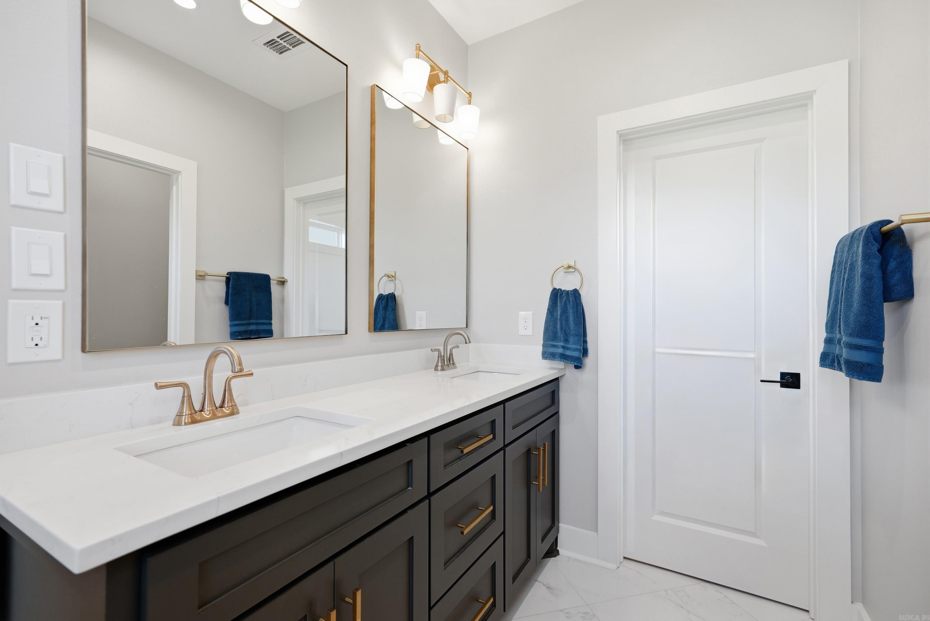 WALNUT VALLEY - Residential