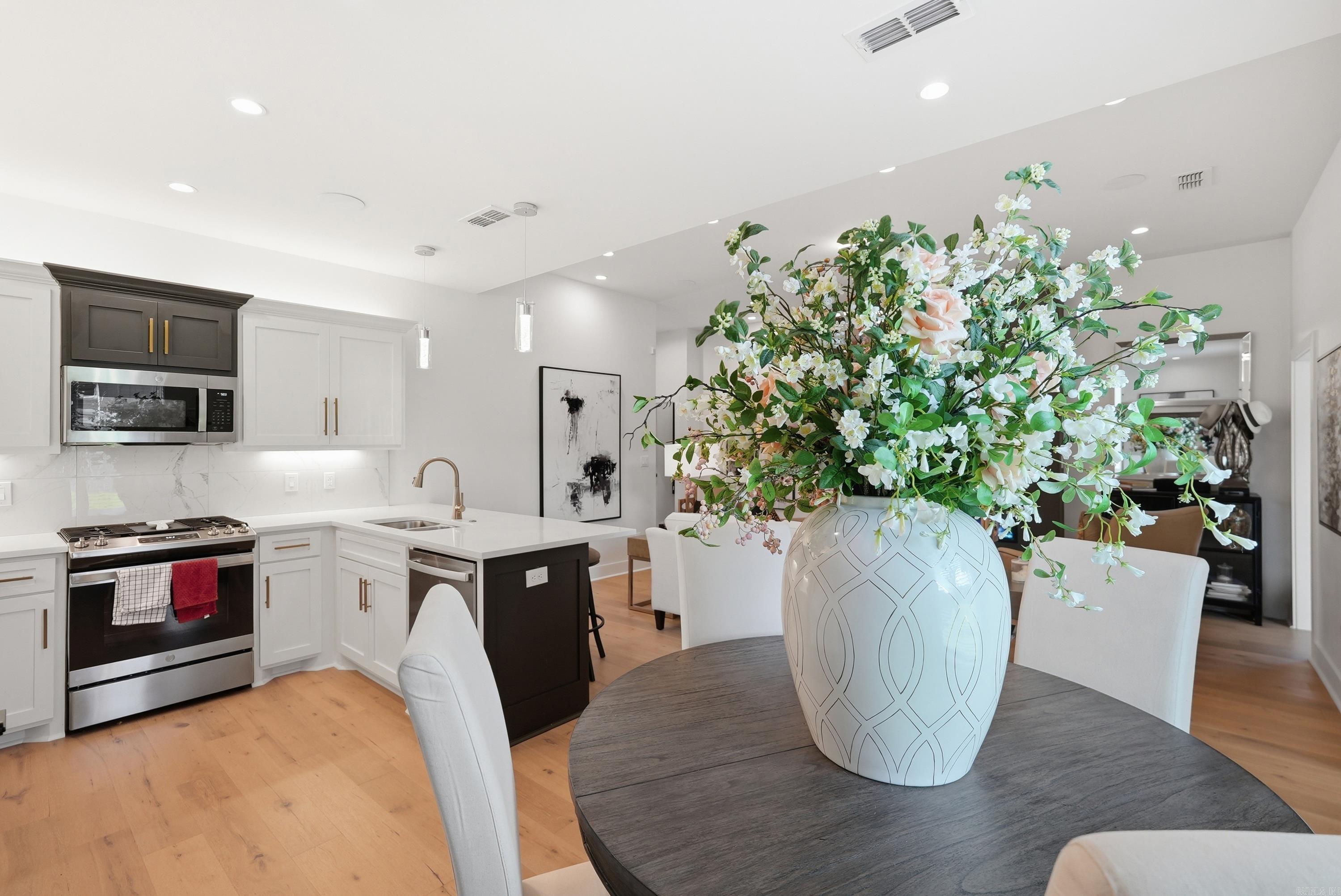 WALNUT VALLEY - Residential