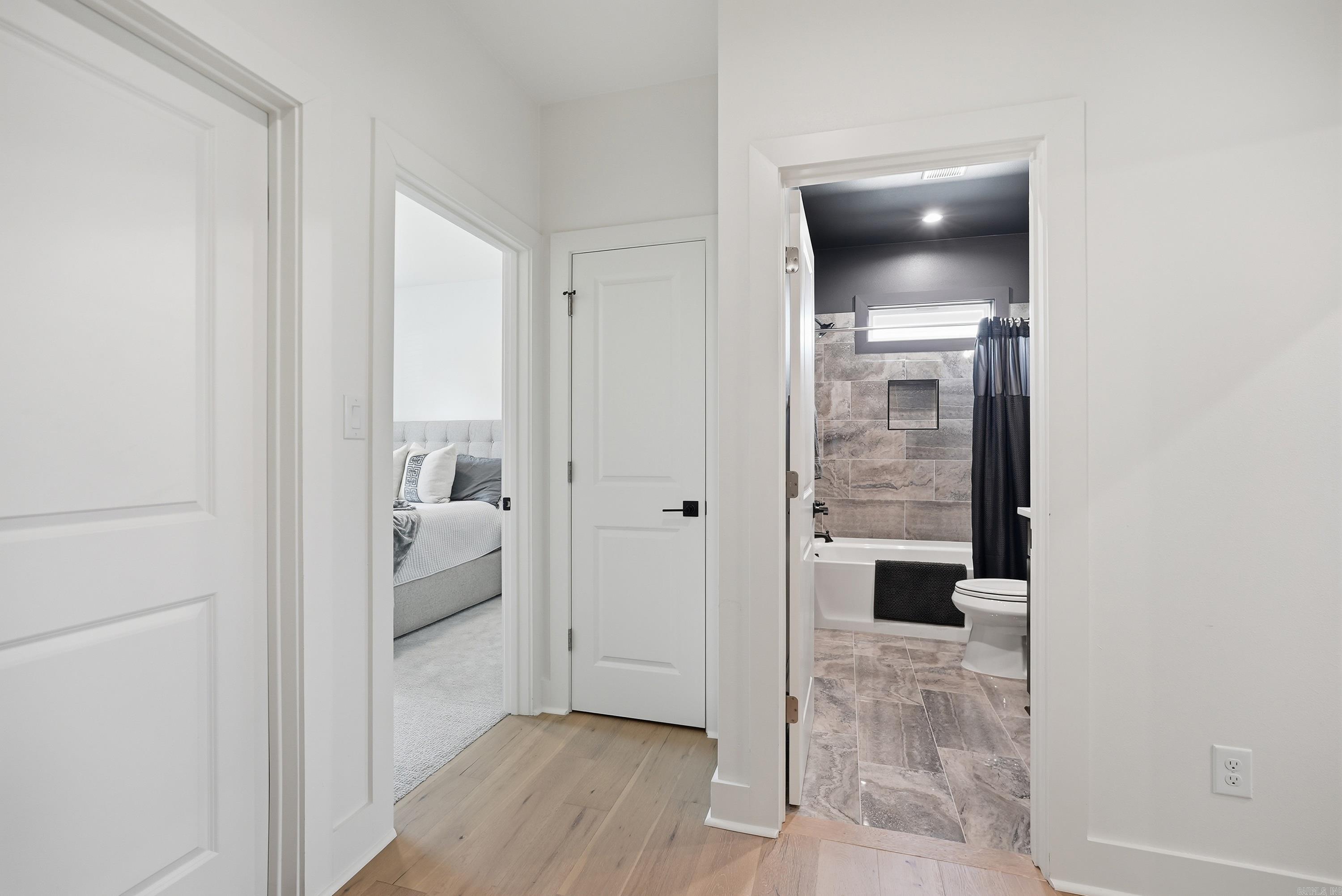 WALNUT VALLEY - Residential
