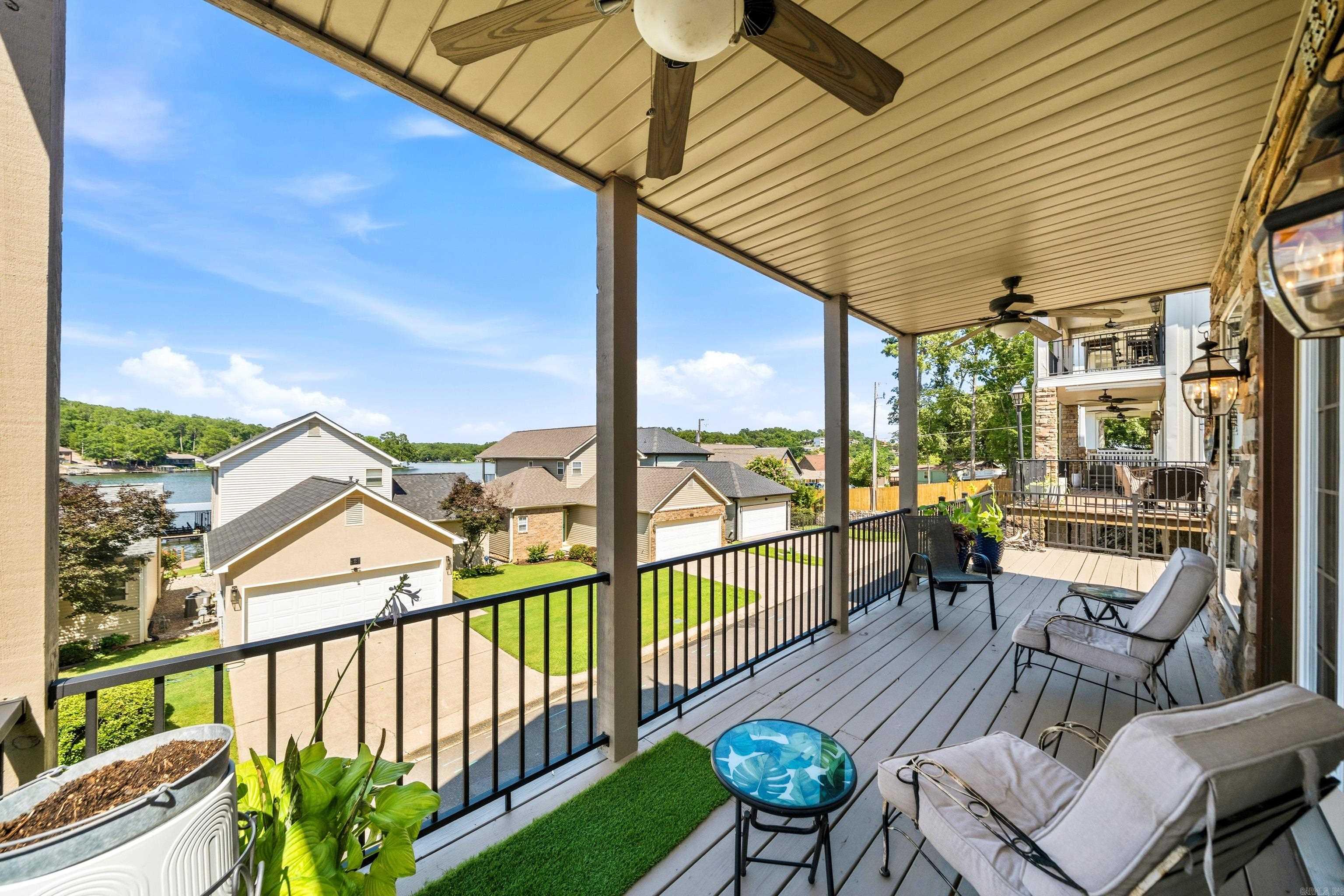 MAJESTIC LAKE VILLAGE TOWNHOMES - Residential