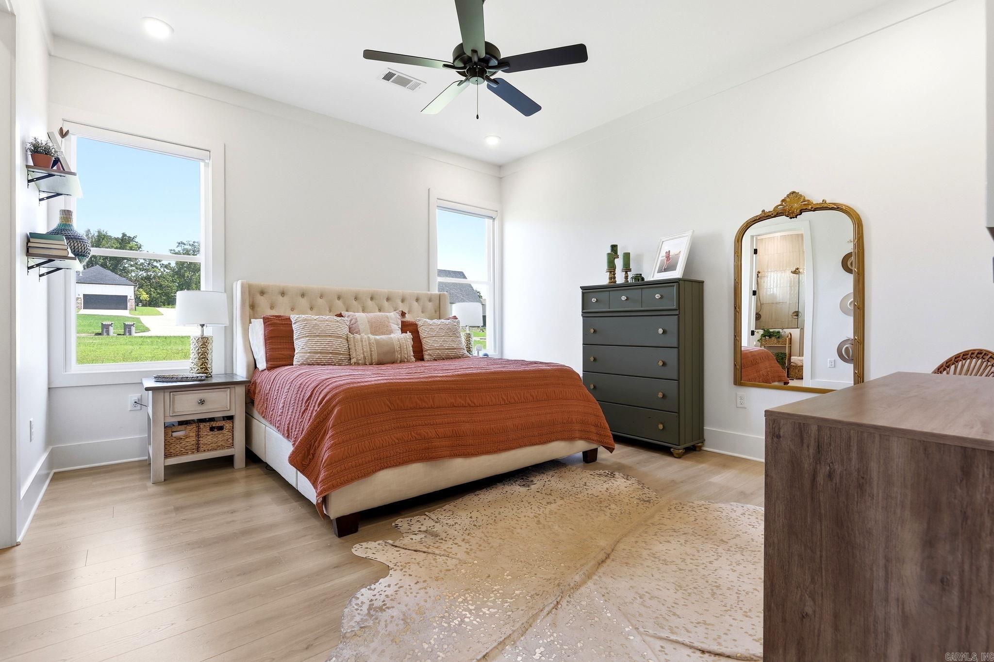 MIDTOWN BRYANT - Residential