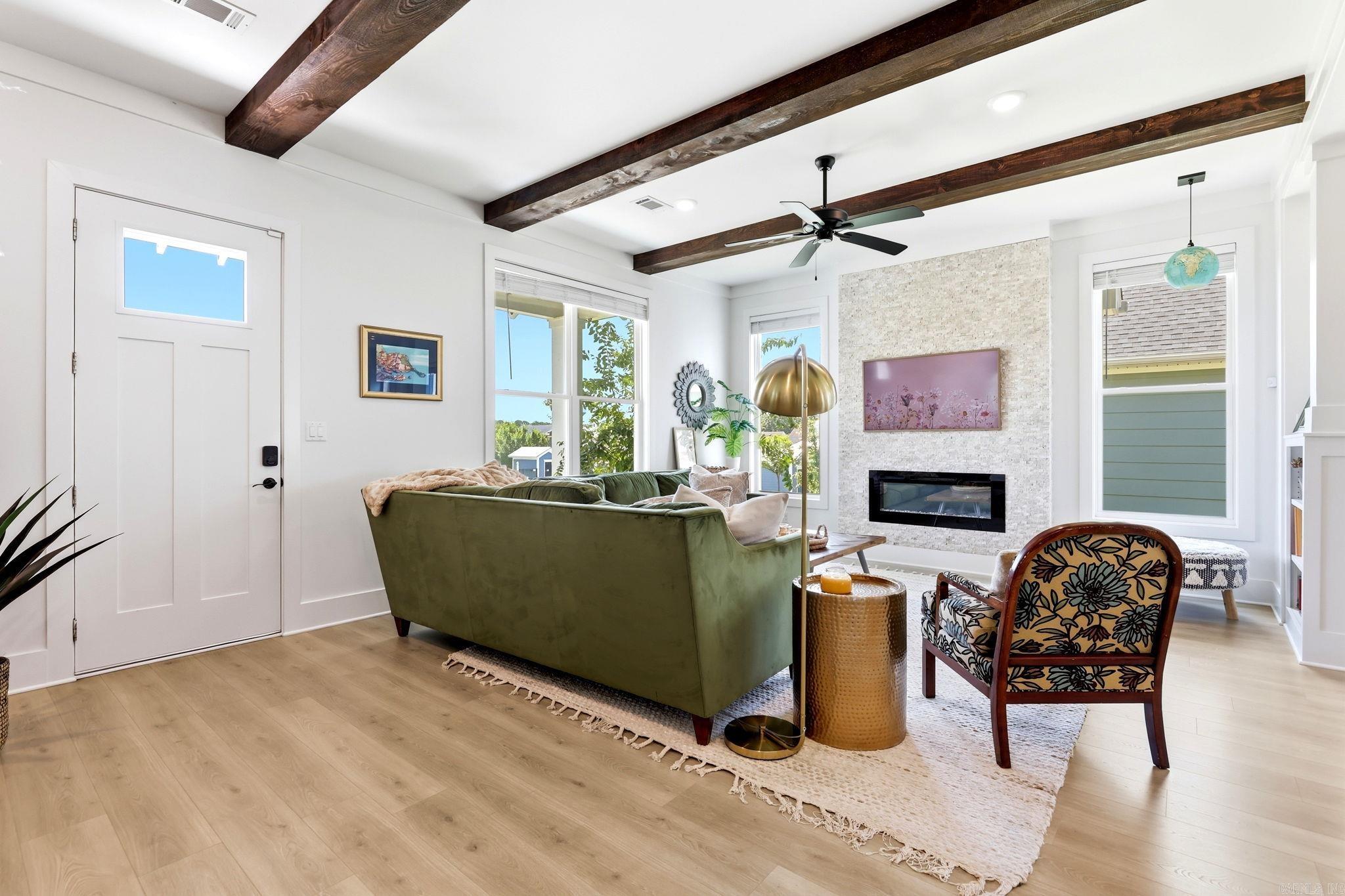 MIDTOWN BRYANT - Residential