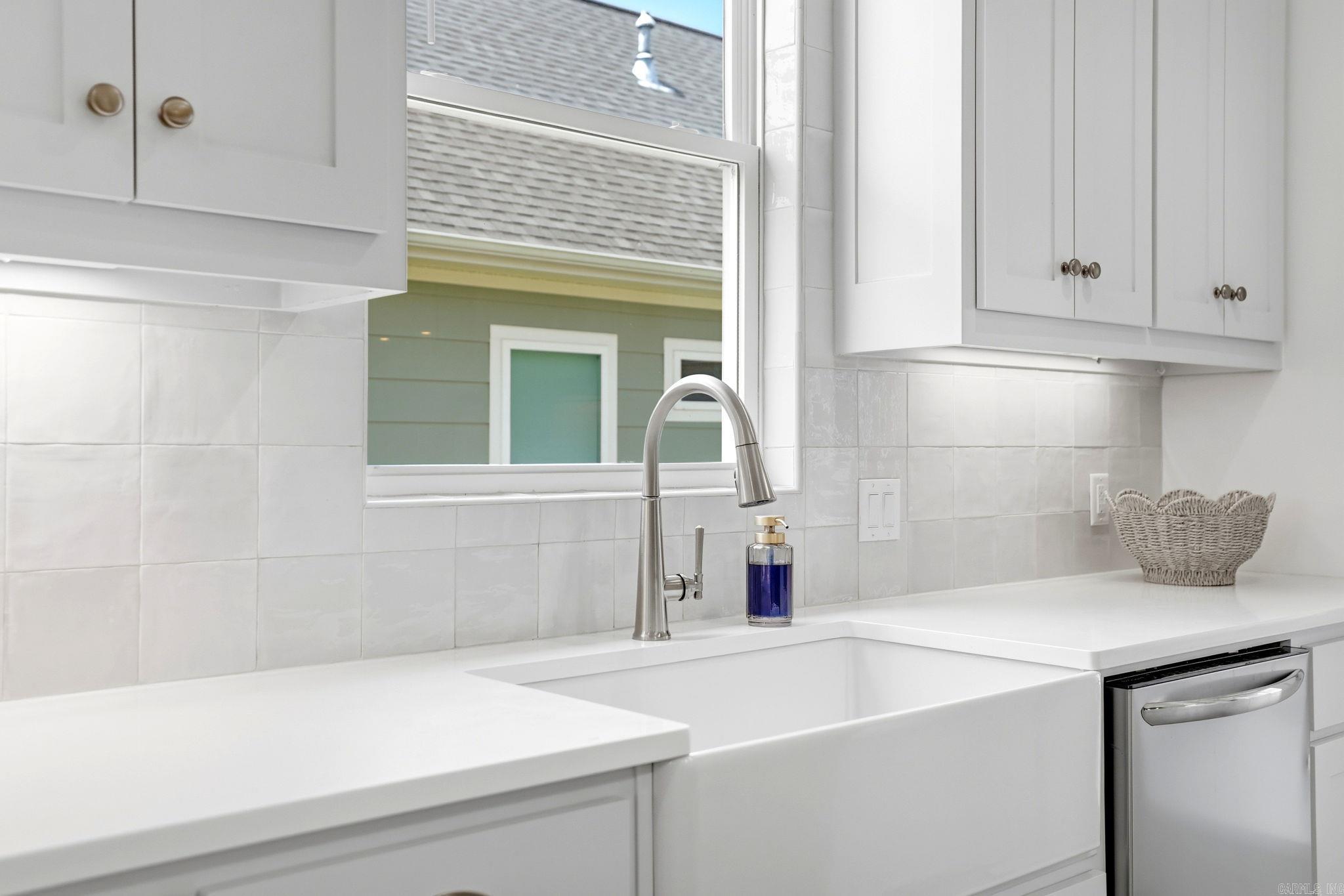 MIDTOWN BRYANT - Residential