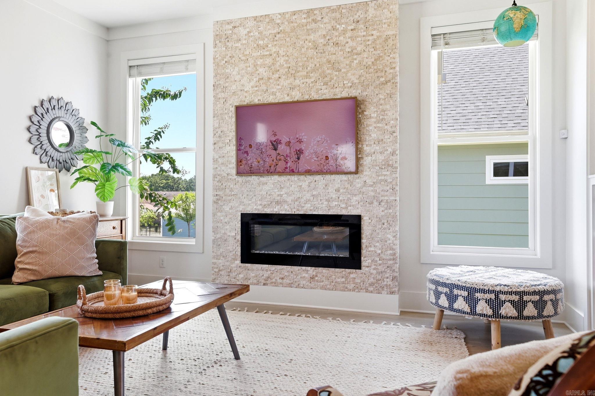 MIDTOWN BRYANT - Residential