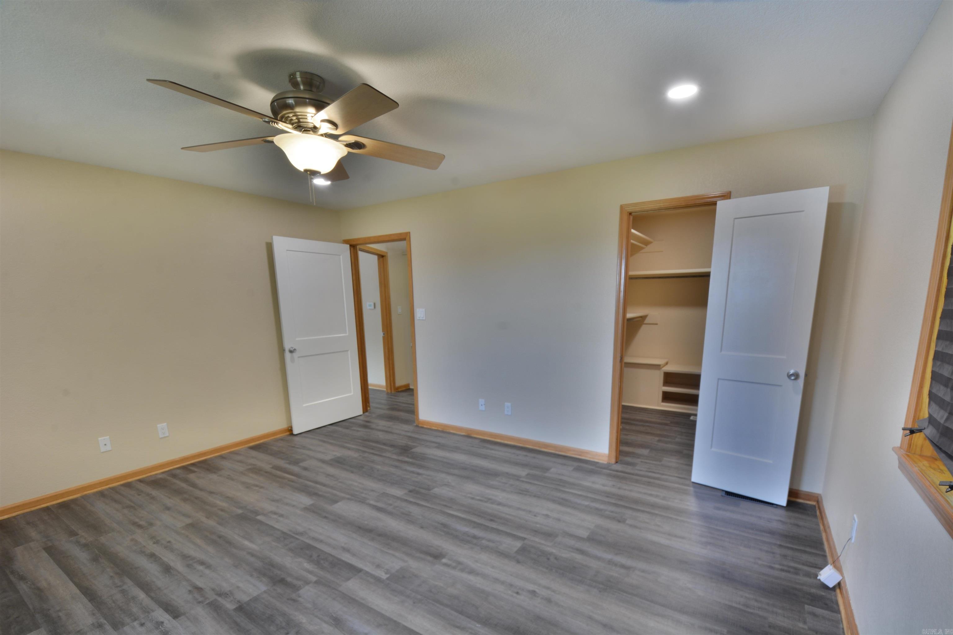 MAZARN CREEK ESTATES - Residential