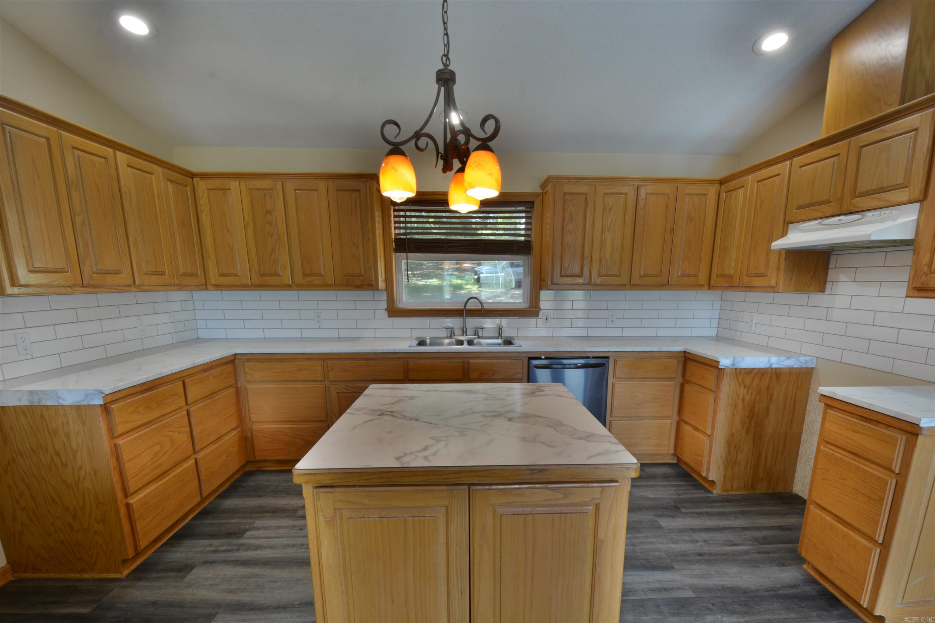 MAZARN CREEK ESTATES - Residential