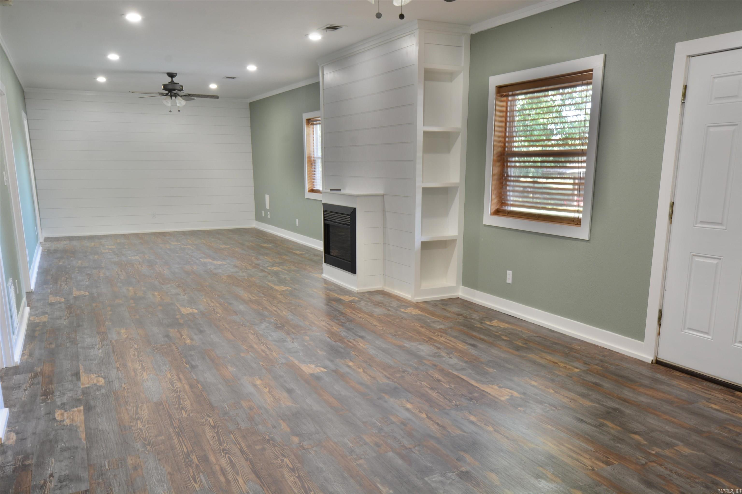 MAZARN CREEK ESTATES - Residential