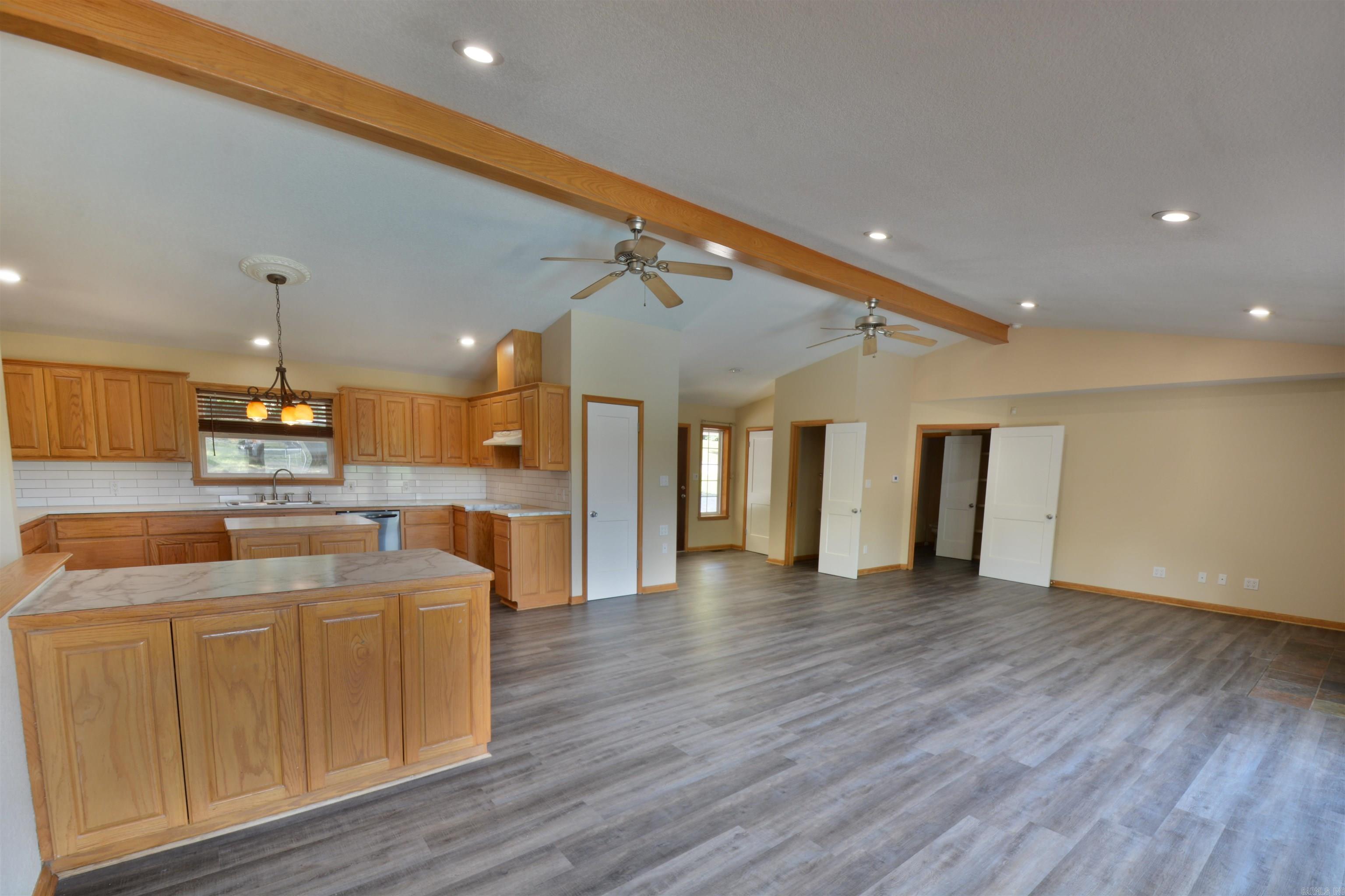 MAZARN CREEK ESTATES - Residential