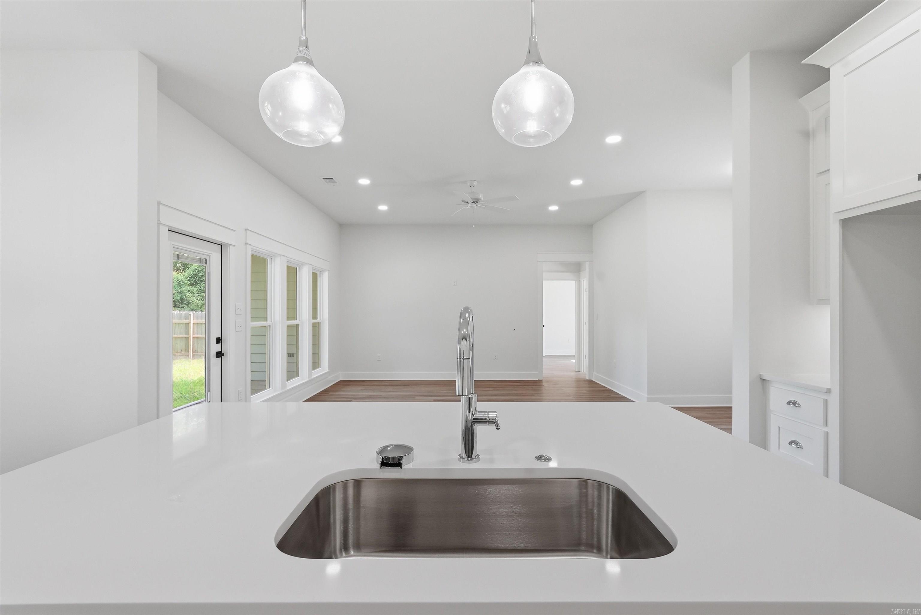 Morgan Loh - Residential