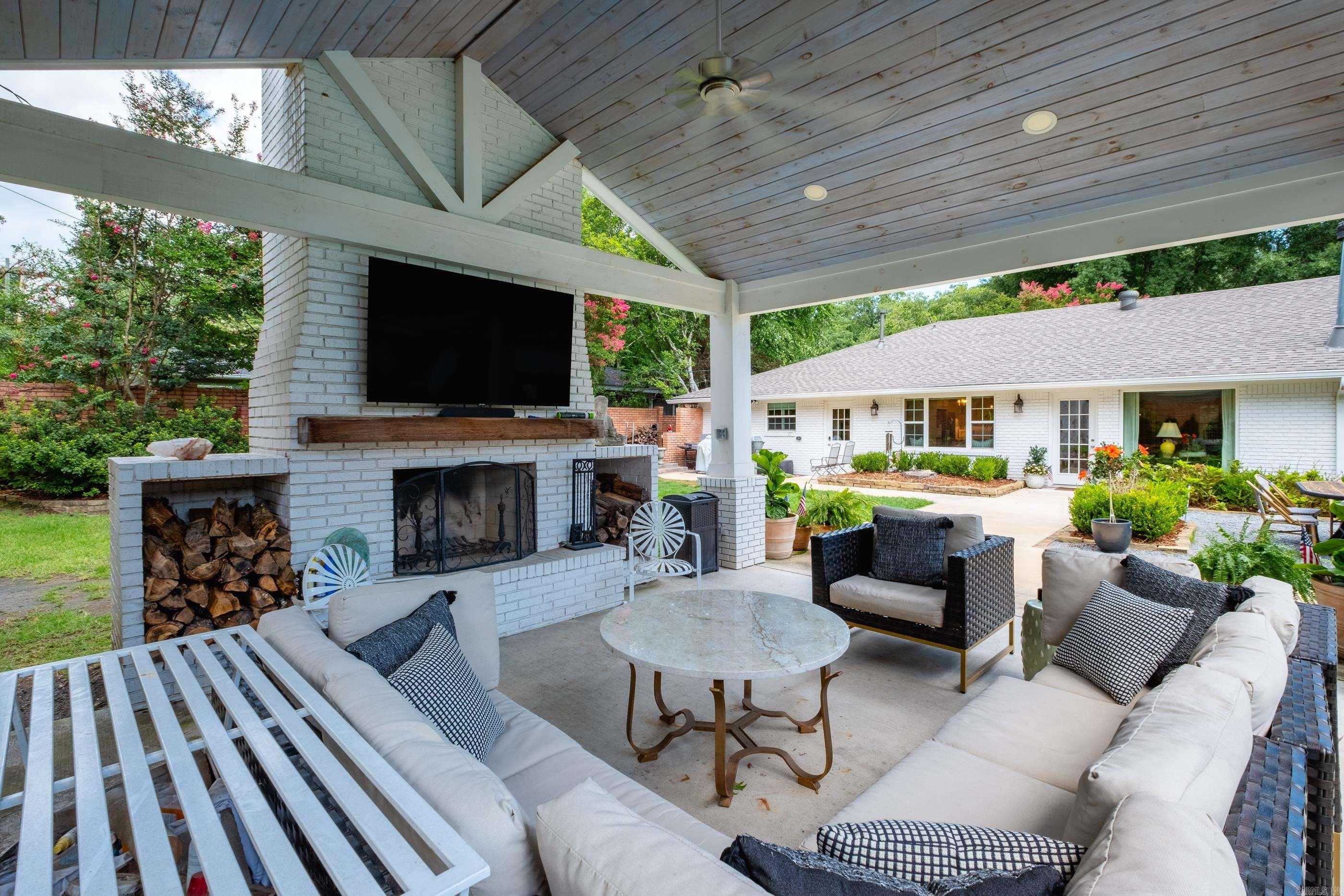 RANCH VALLEY - Residential