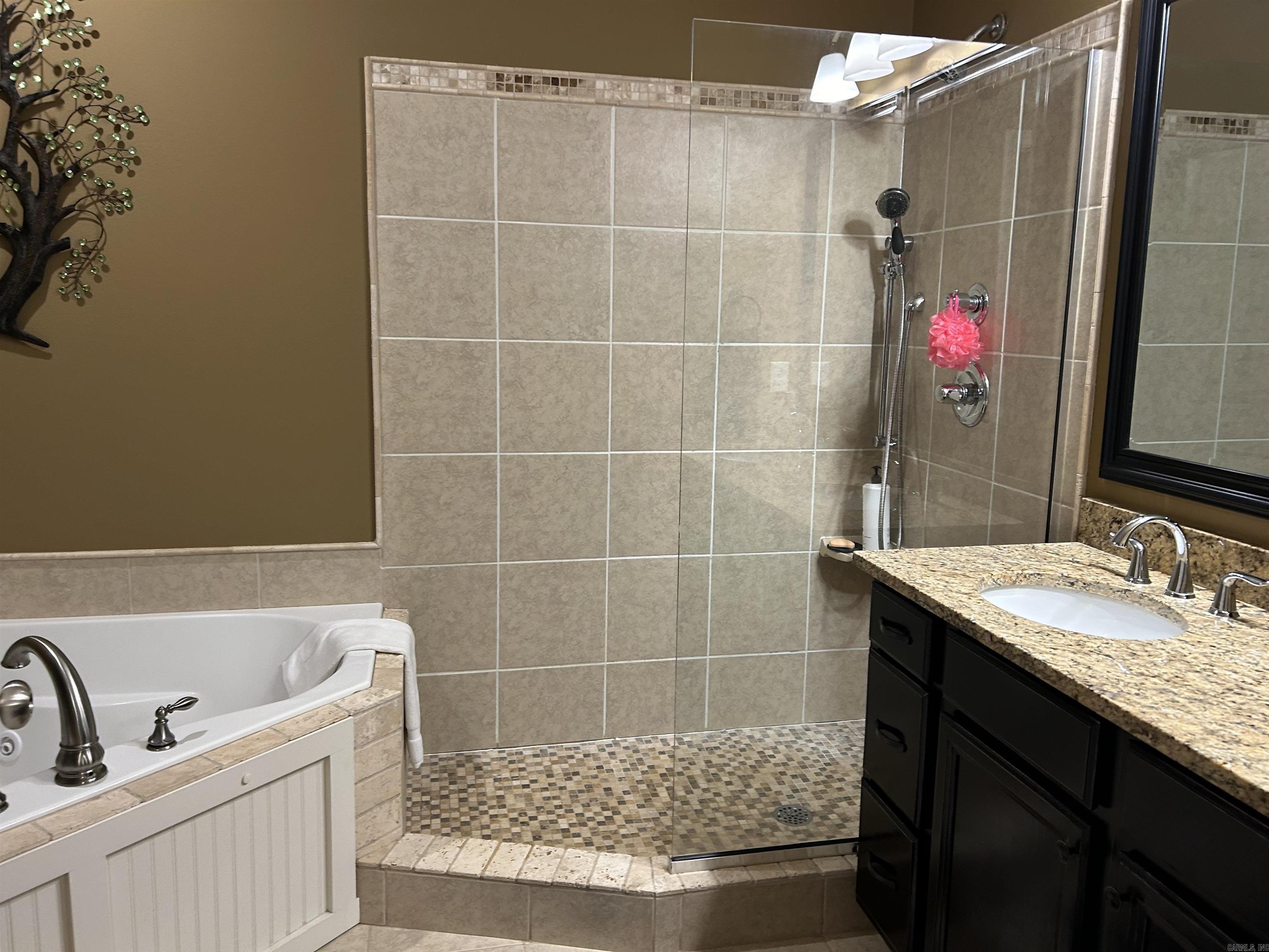 BAY SHORES - Residential