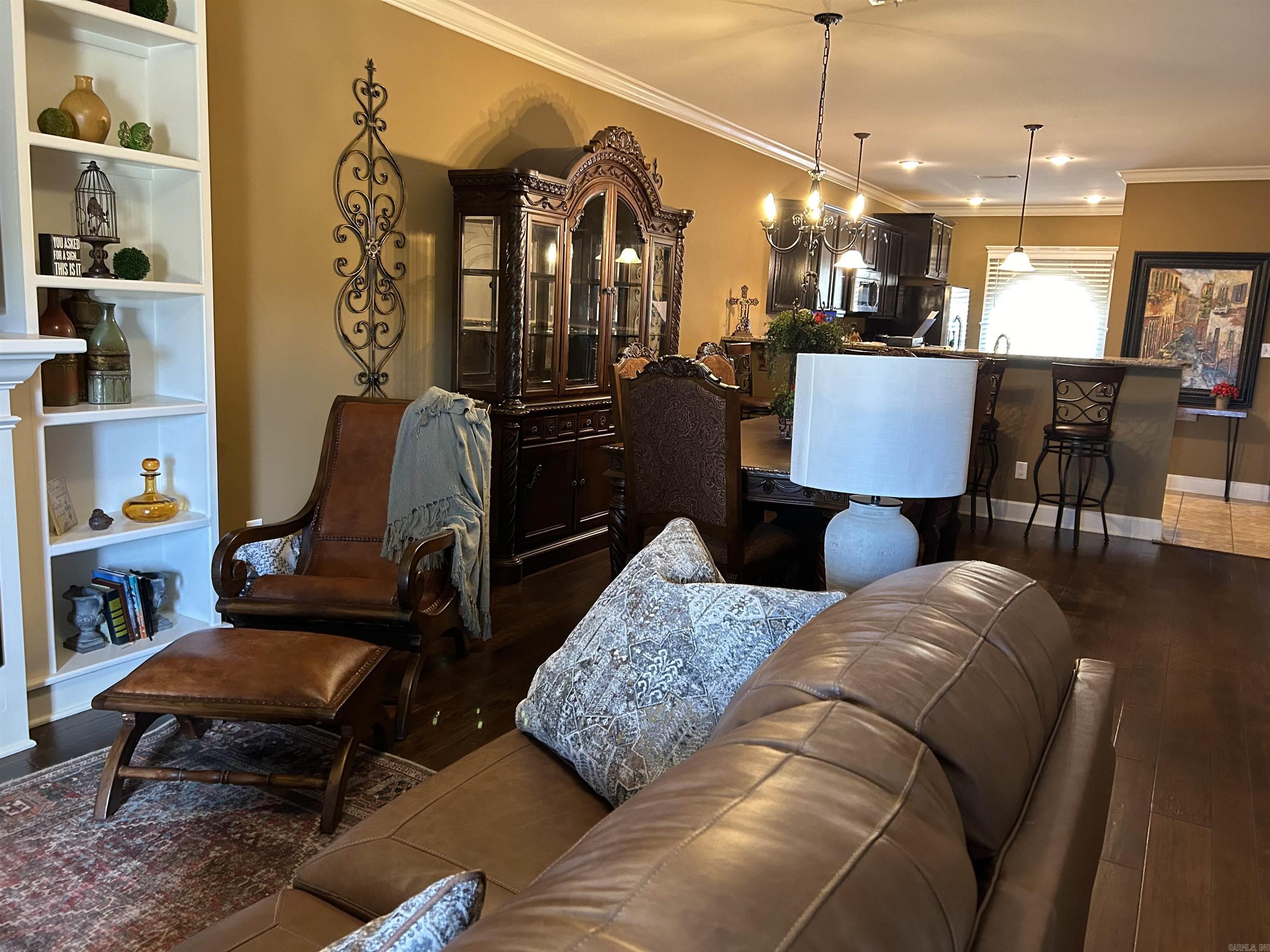 BAY SHORES - Residential