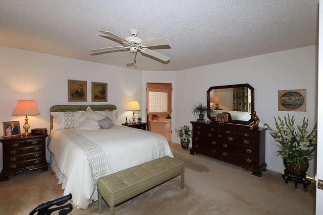 Villa Alegre Courts - Residential