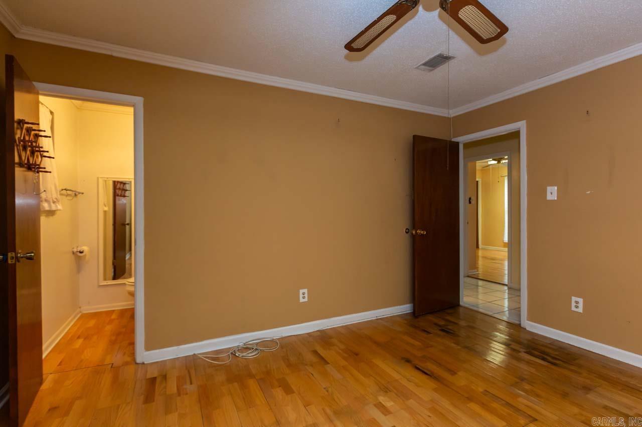 TWIN LAKES - Residential
