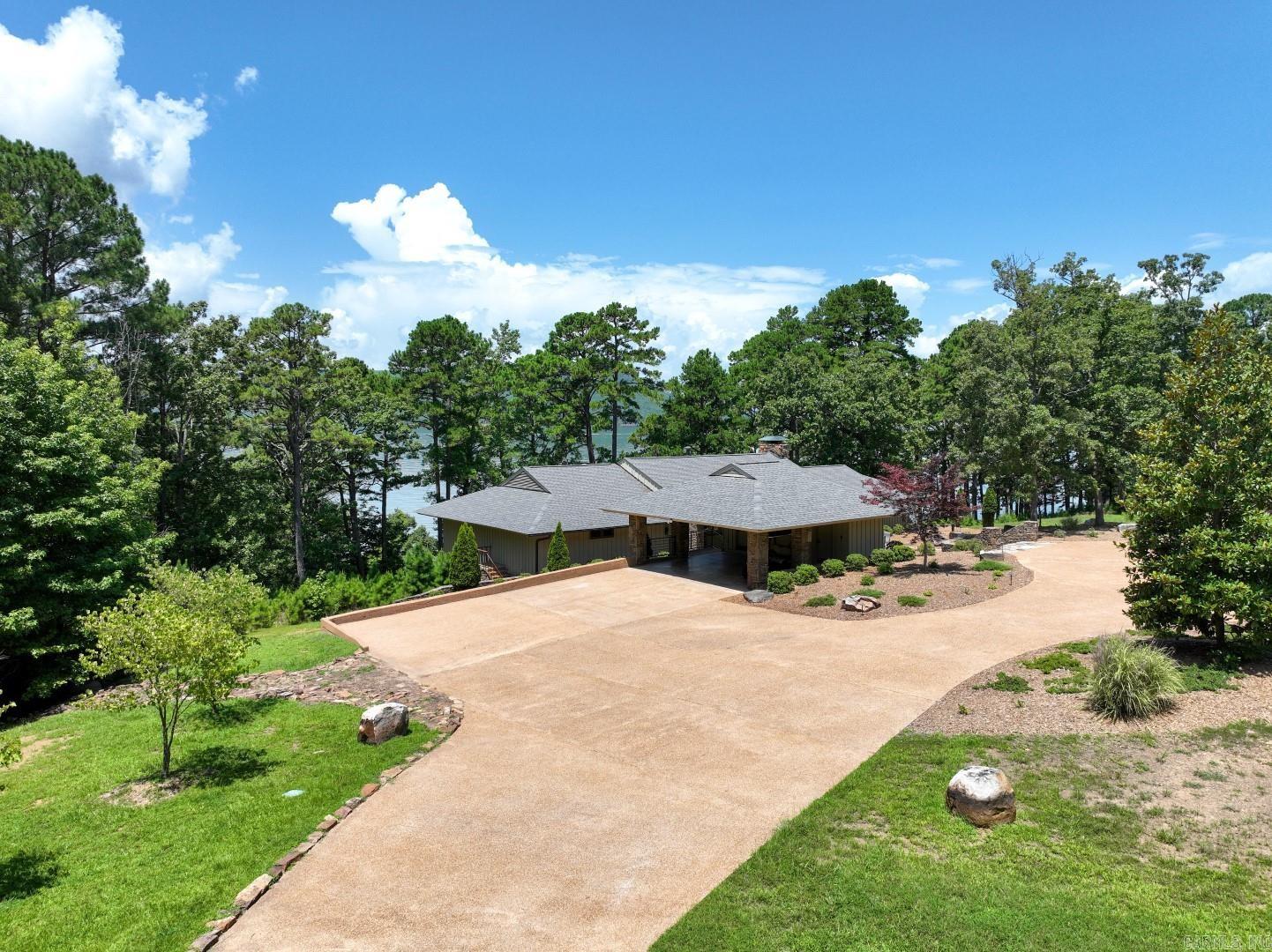 Eden Isle-Country Club - Residential