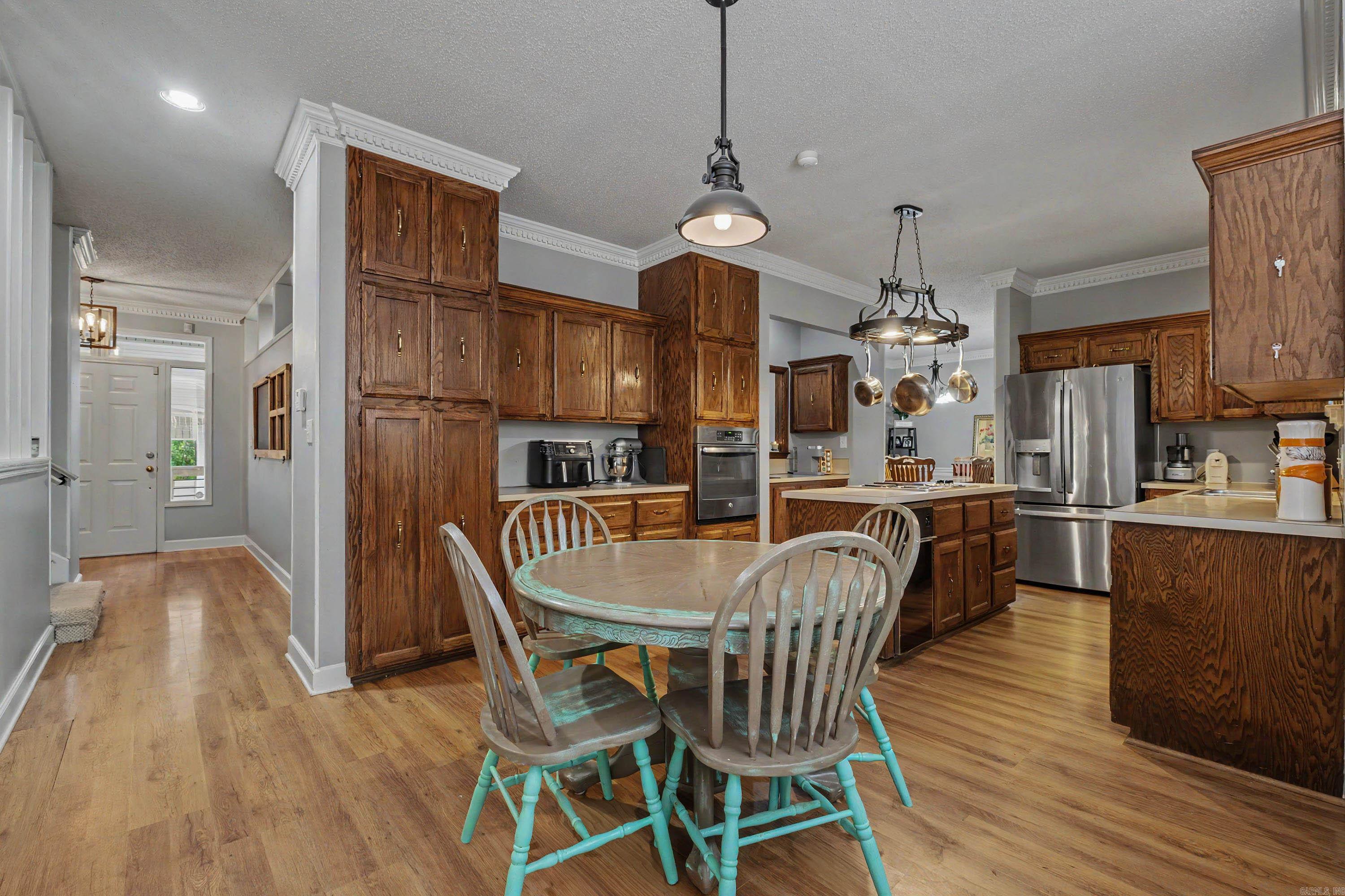 SPRING VALLEY MANOR - Residential