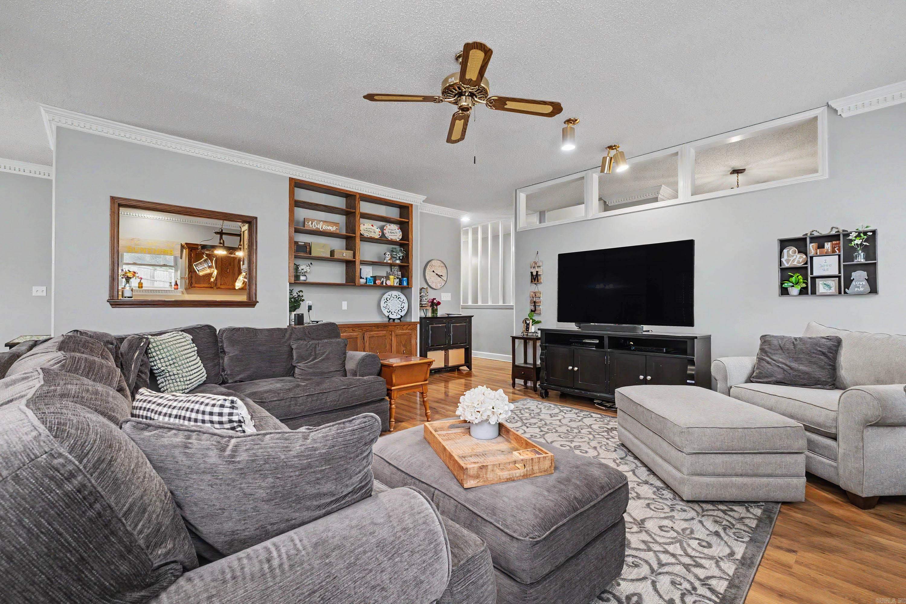 SPRING VALLEY MANOR - Residential