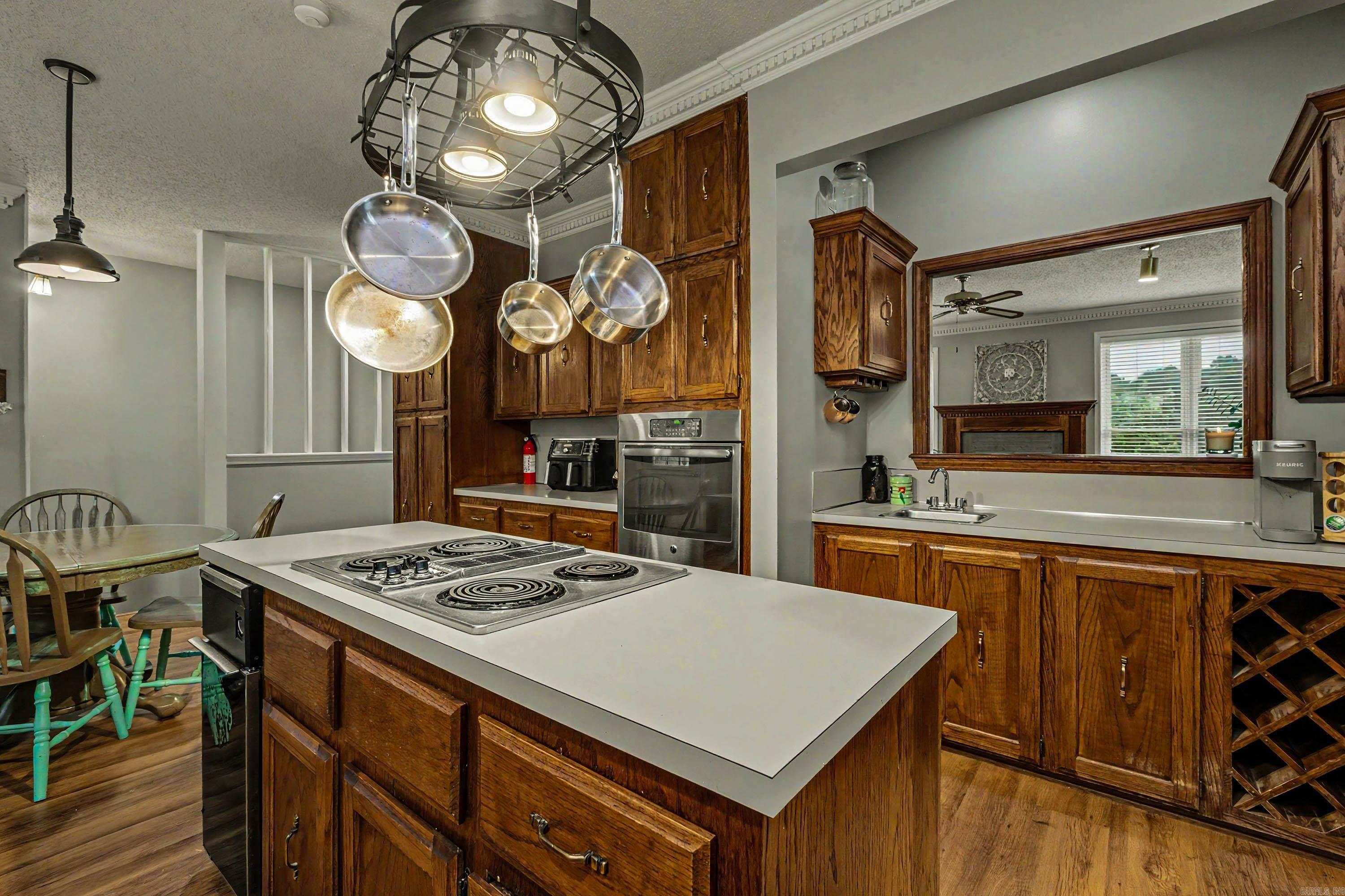 SPRING VALLEY MANOR - Residential