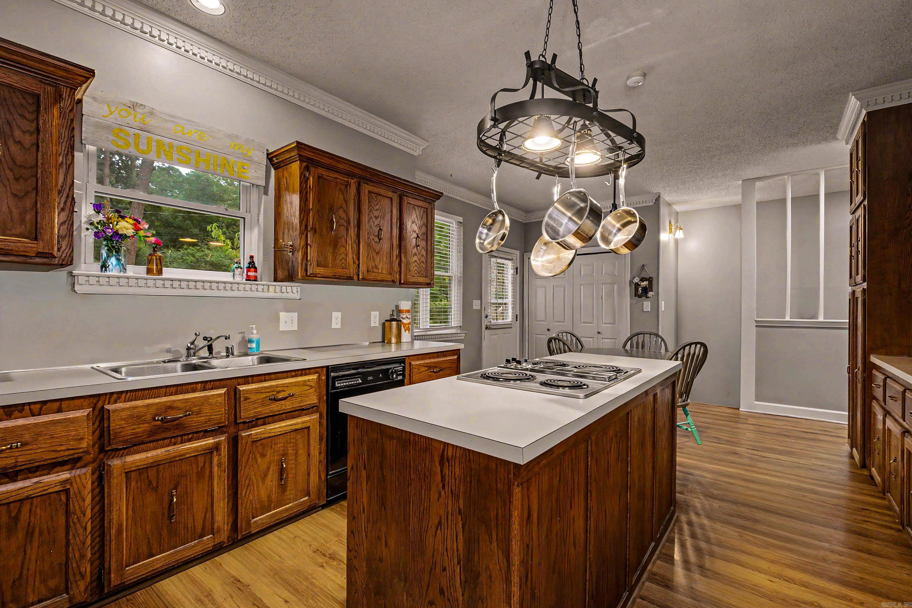 SPRING VALLEY MANOR - Residential