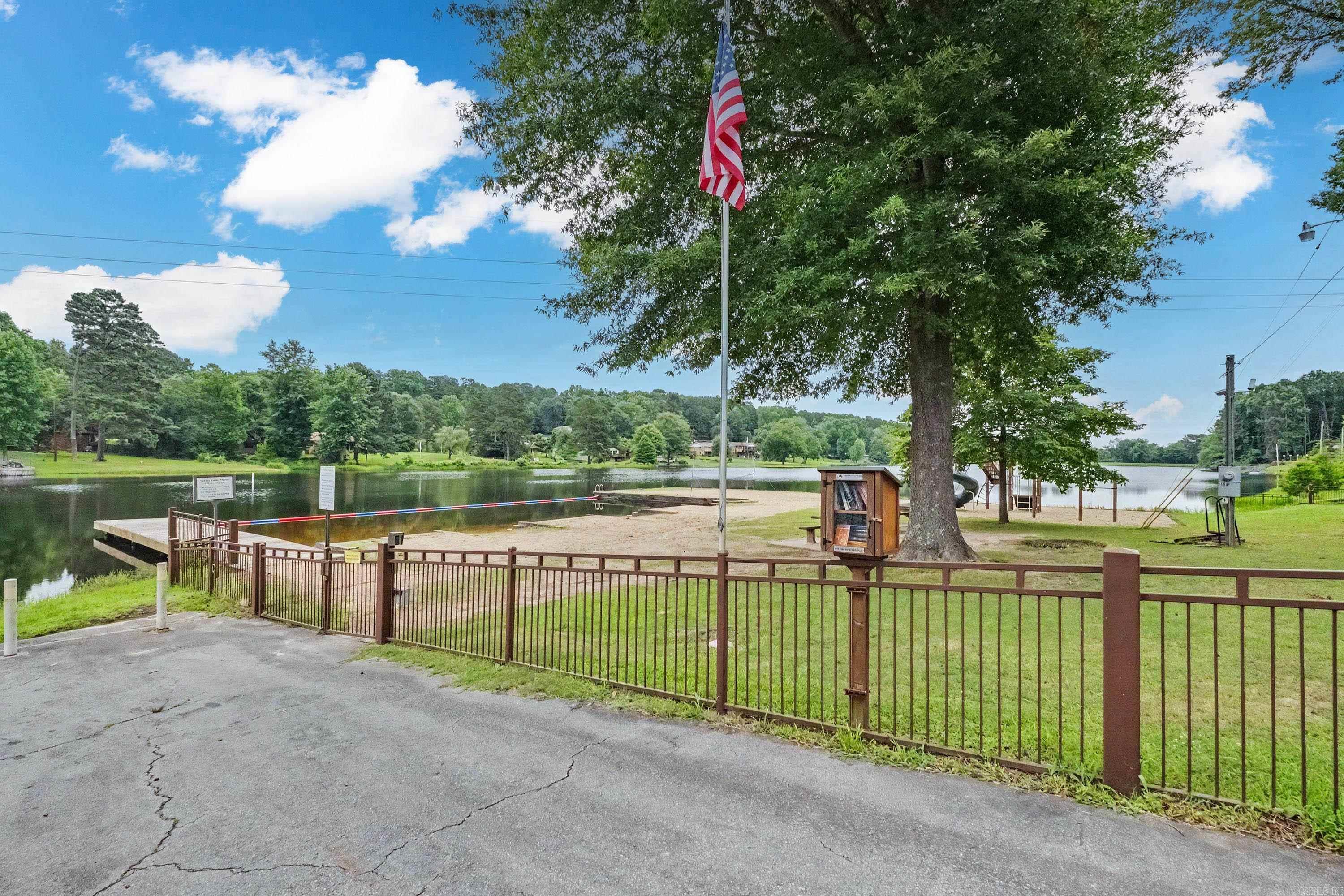 SPRING VALLEY MANOR - Residential