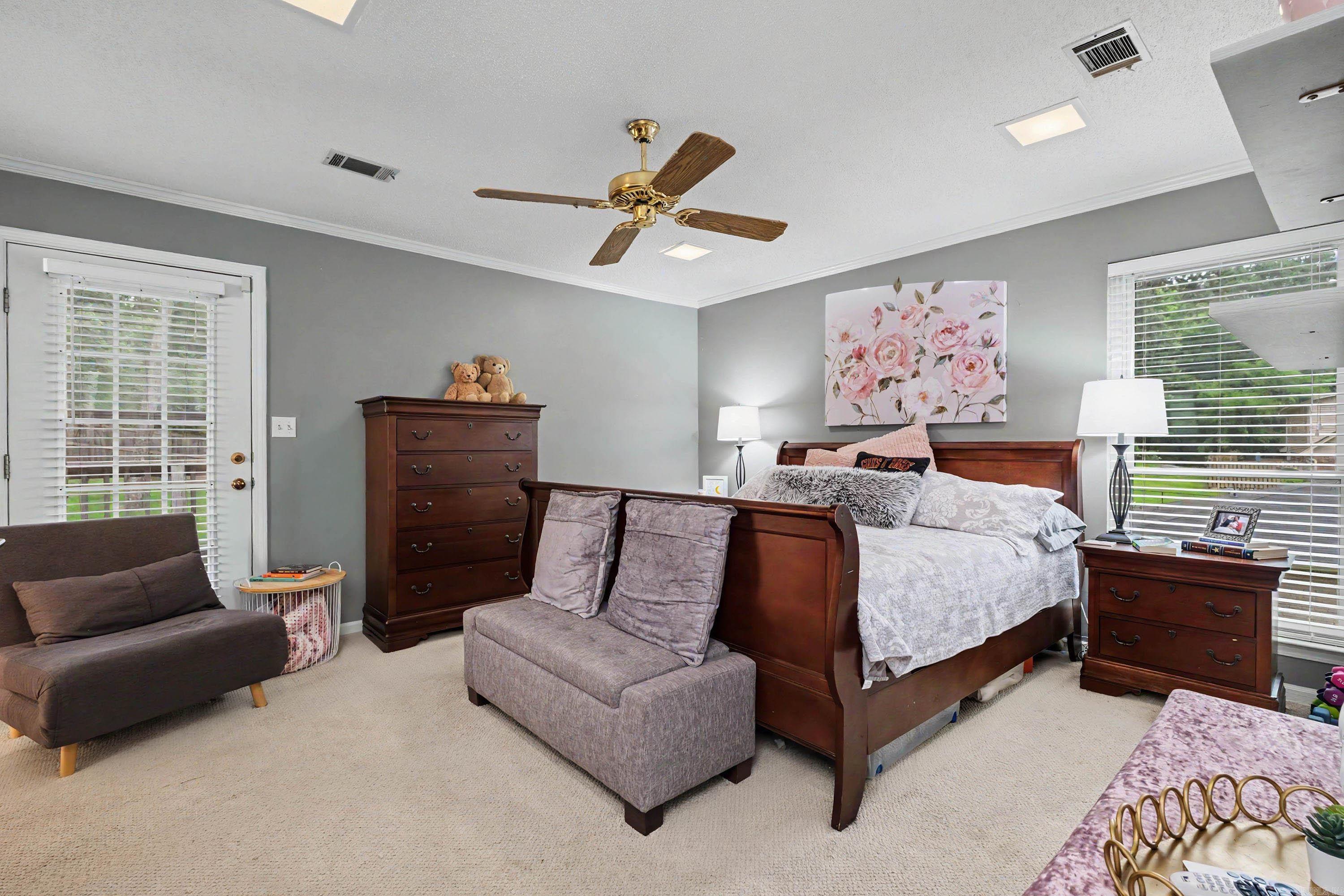 SPRING VALLEY MANOR - Residential