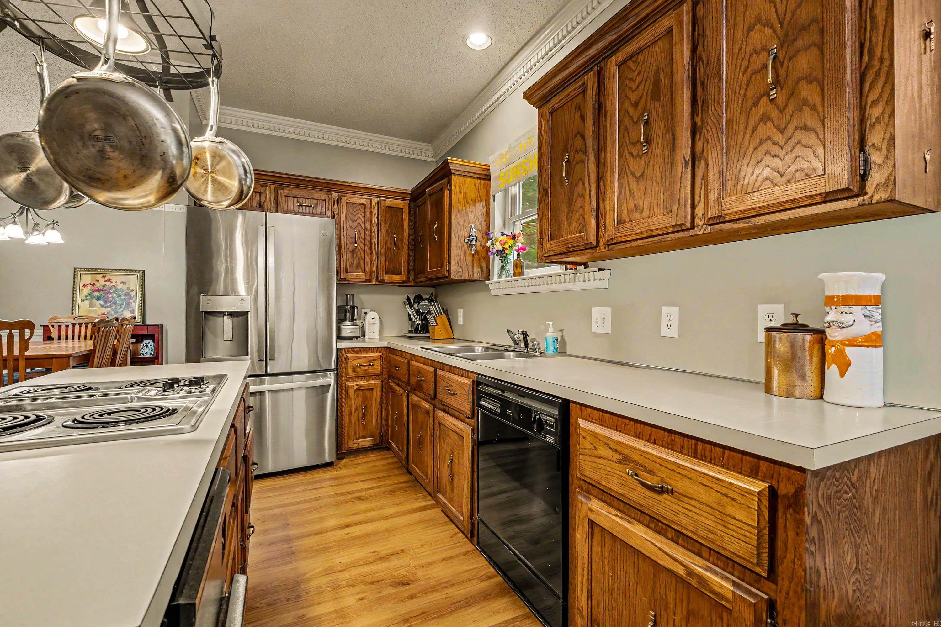 SPRING VALLEY MANOR - Residential