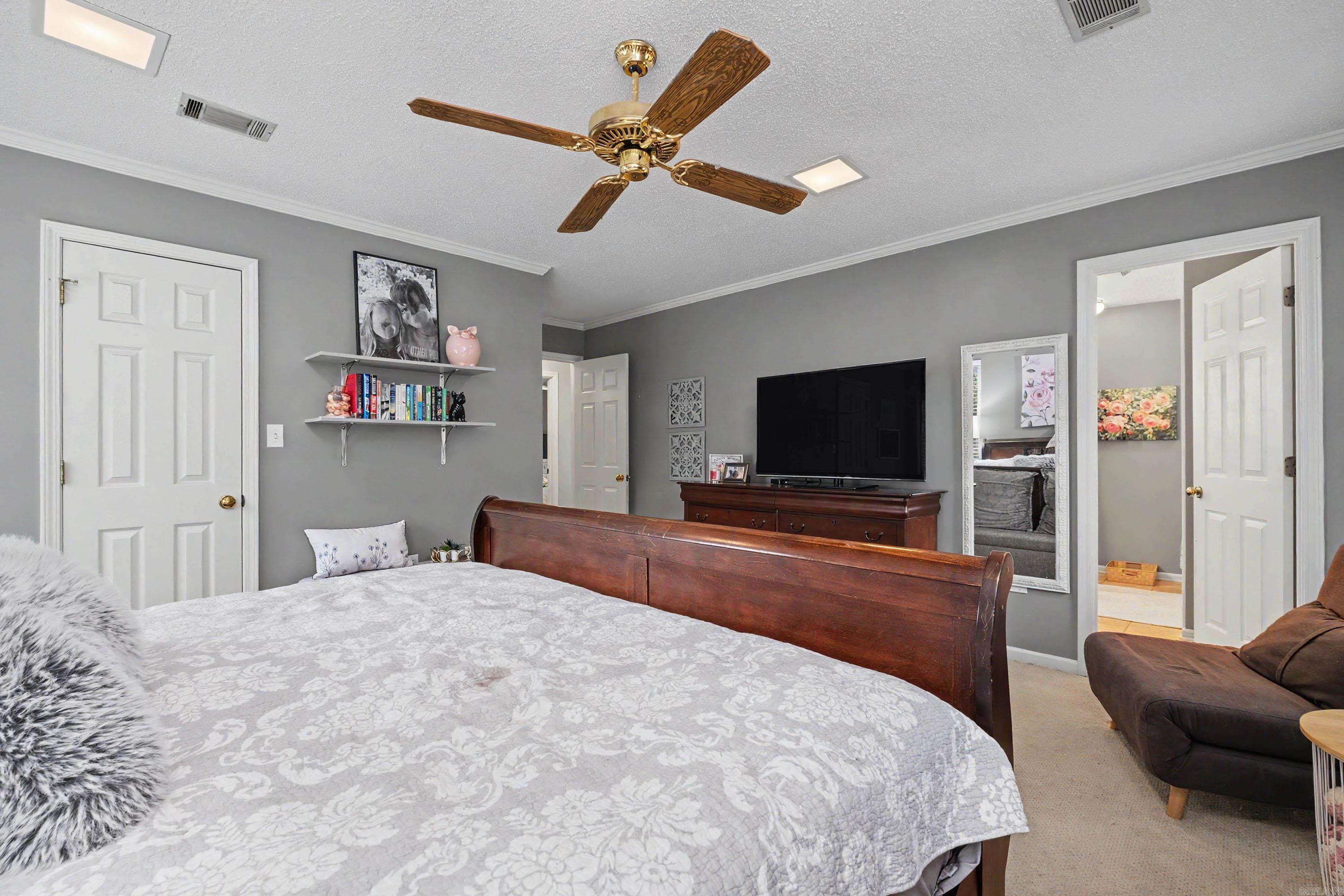 SPRING VALLEY MANOR - Residential