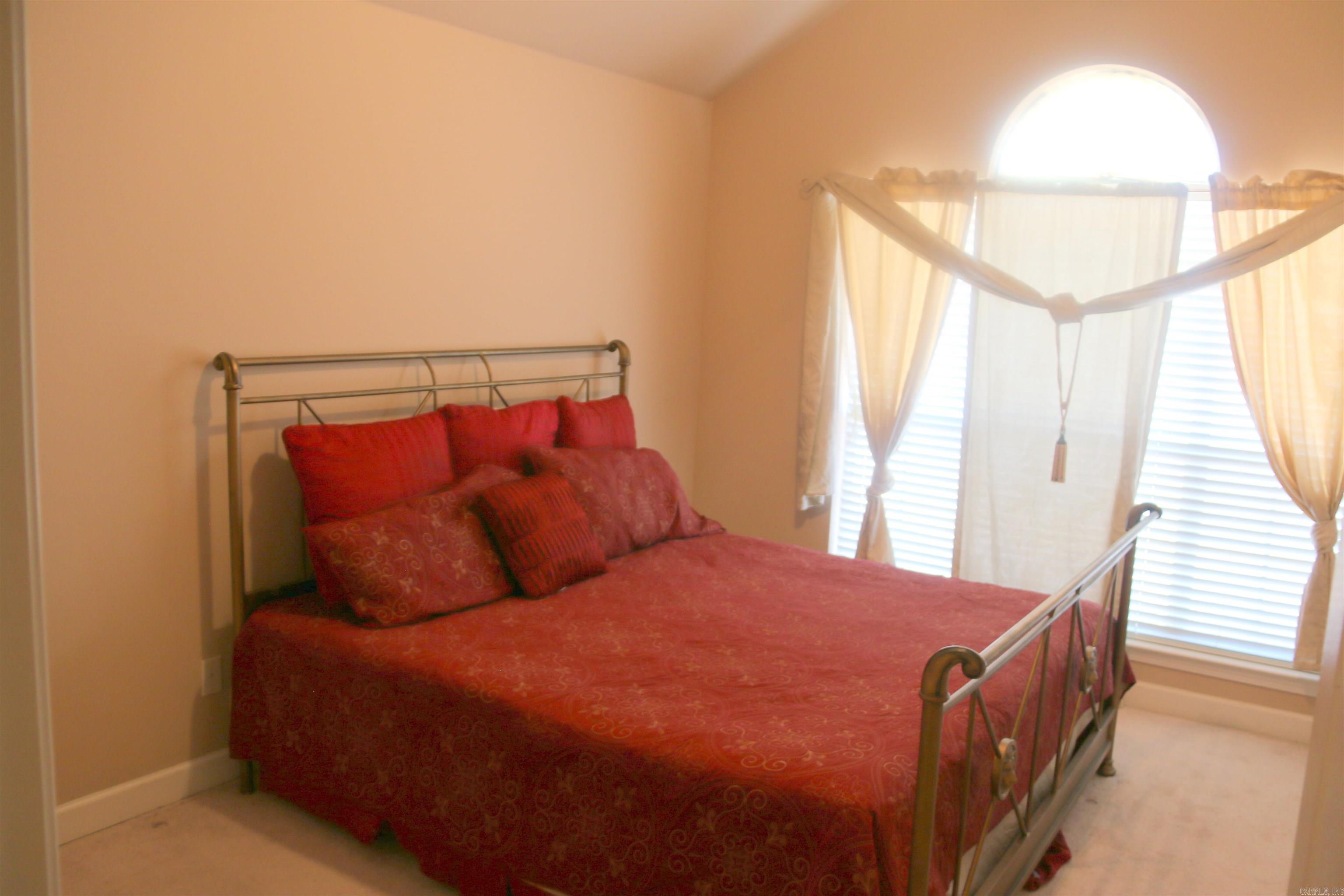 KENWOOD ESTATES - Residential