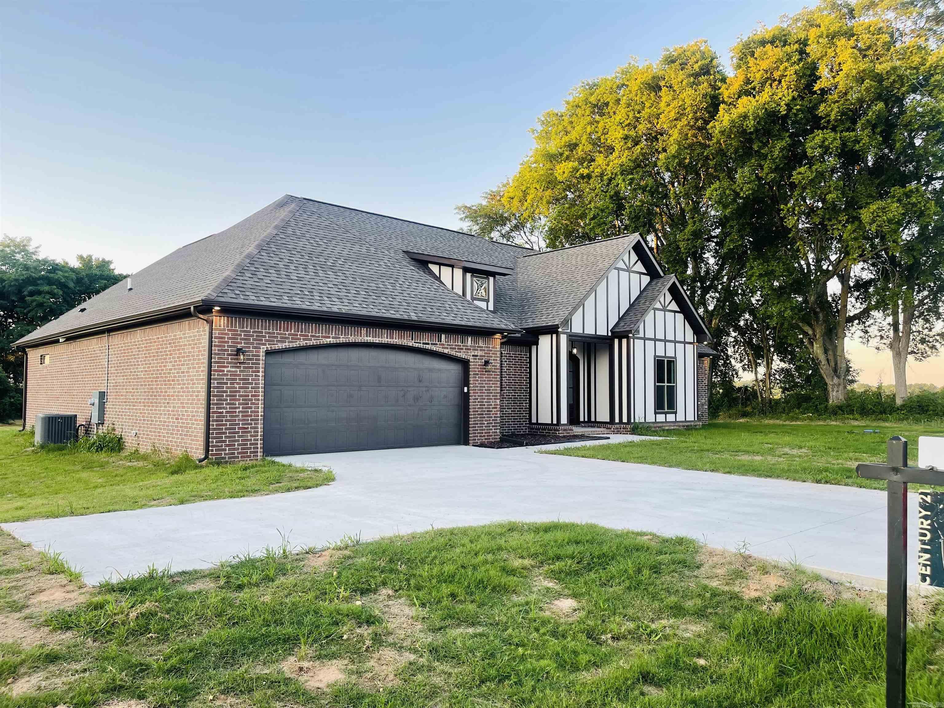 THE GROVE - Residential